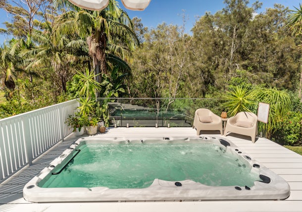 In-ground Vortex Aqualounge