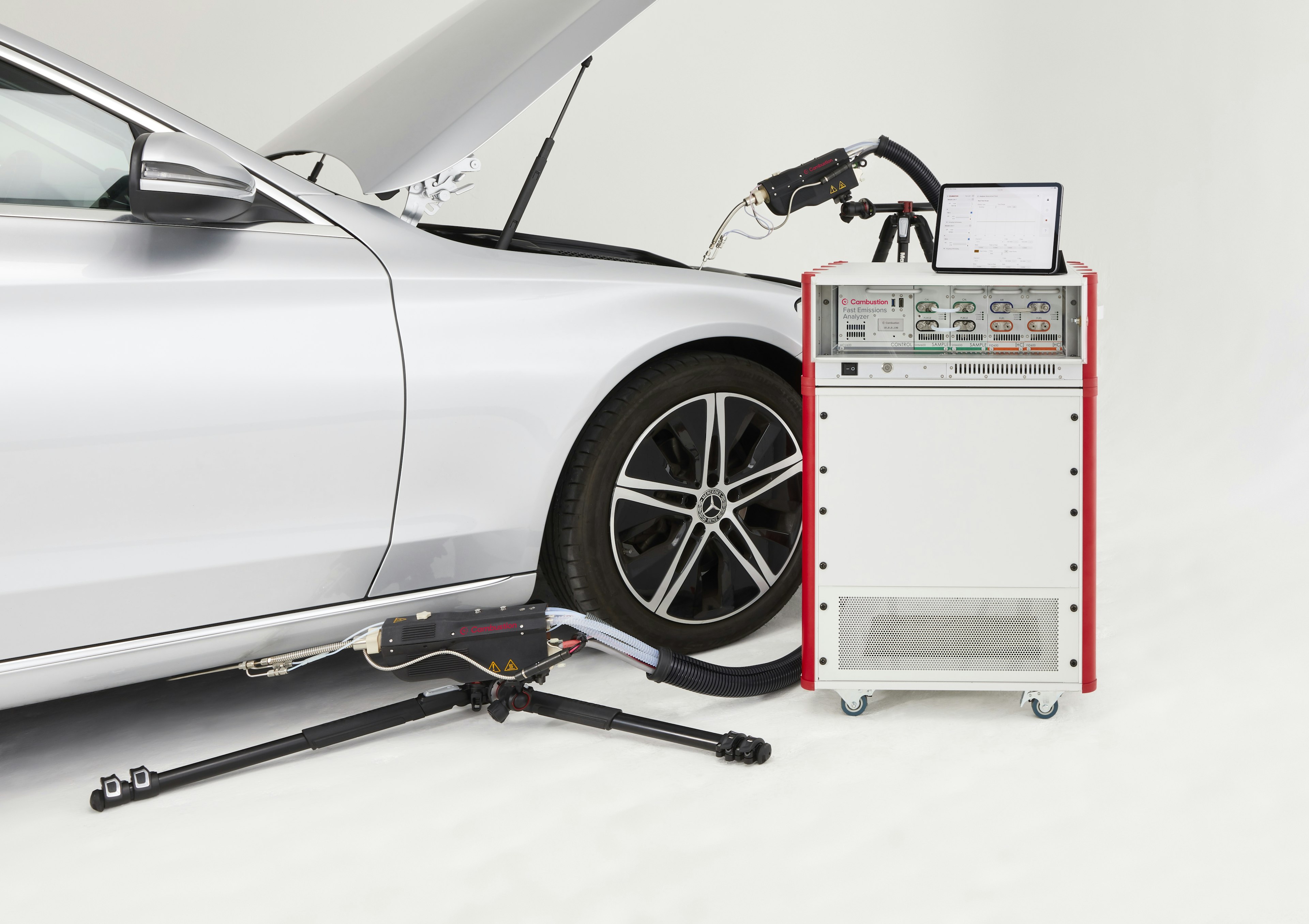 Cambustion FID600 with two sample heads to vehicle, with data output on tablet