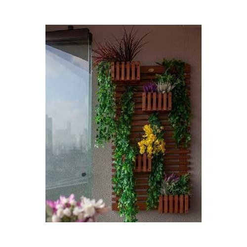 Jardim vertical Jardim vertical com 4 cachepots e plantas