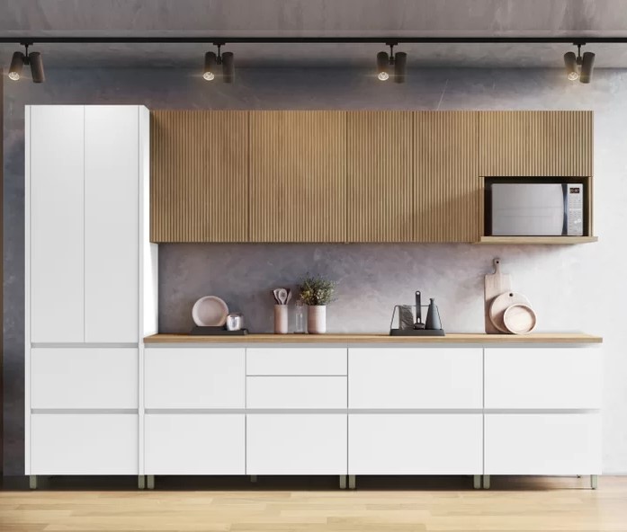 cozinha branca com ripado