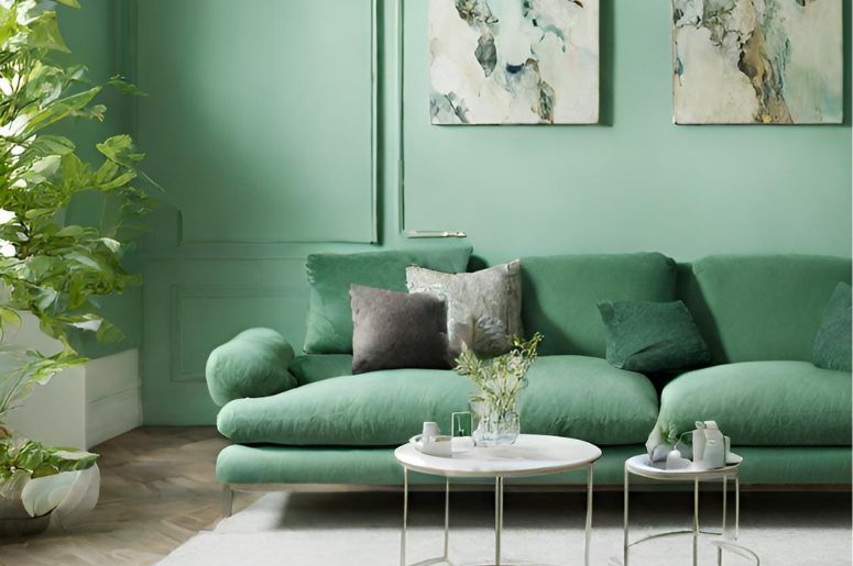 sofá verde na sala