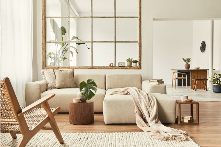 sala de TV com sofá modular bege