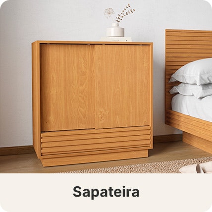 A sapateira Samambaia complementa o seu ambiente com o estilo minimalista. É a solução ideal para dispor seus sapatos de um jeito organizado e sofisticado. A sapateira foi desenvolvida inteiramente em MDF e possui corrediça telescópica, conferindo maior qualidade para o seu móvel. A sapateira está disponível na cor Carvalho.