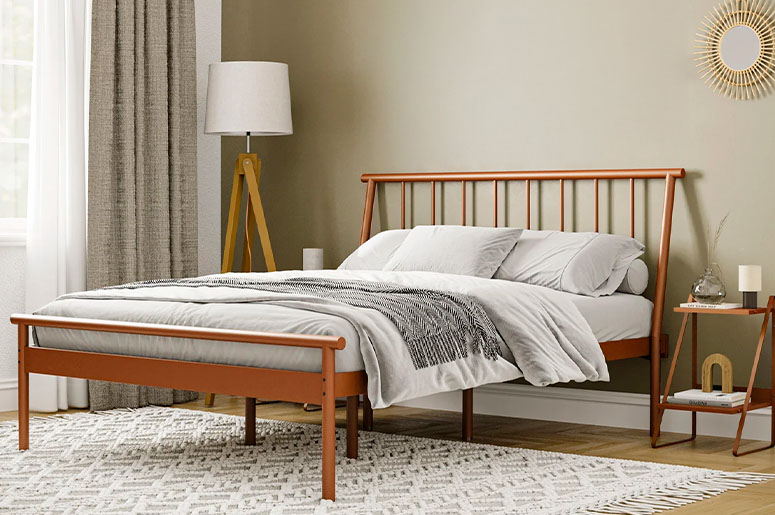 Cama de casal em aço