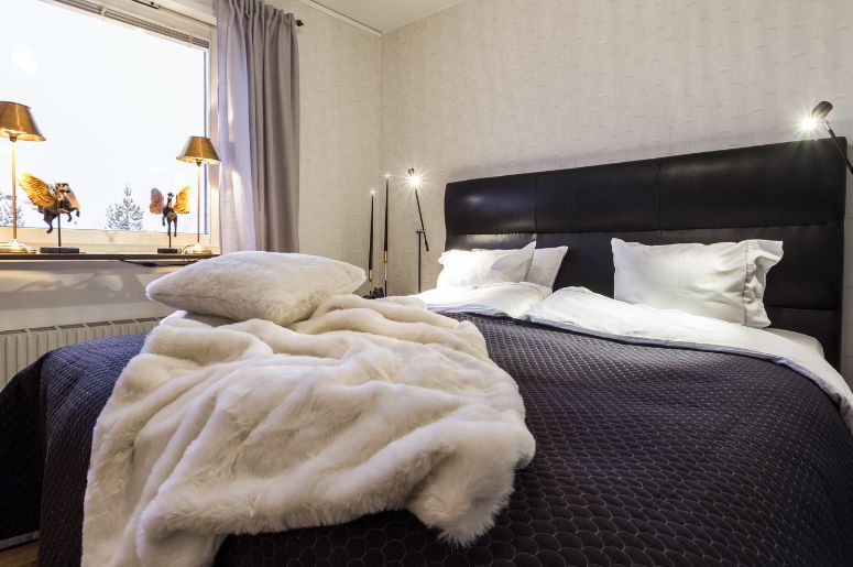 Quarto com cama queen size