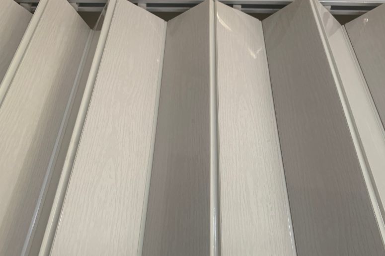 Porta sanfonada instalada