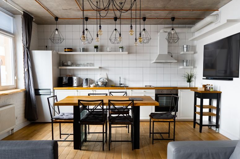 Sala de jantar com decoração industrial