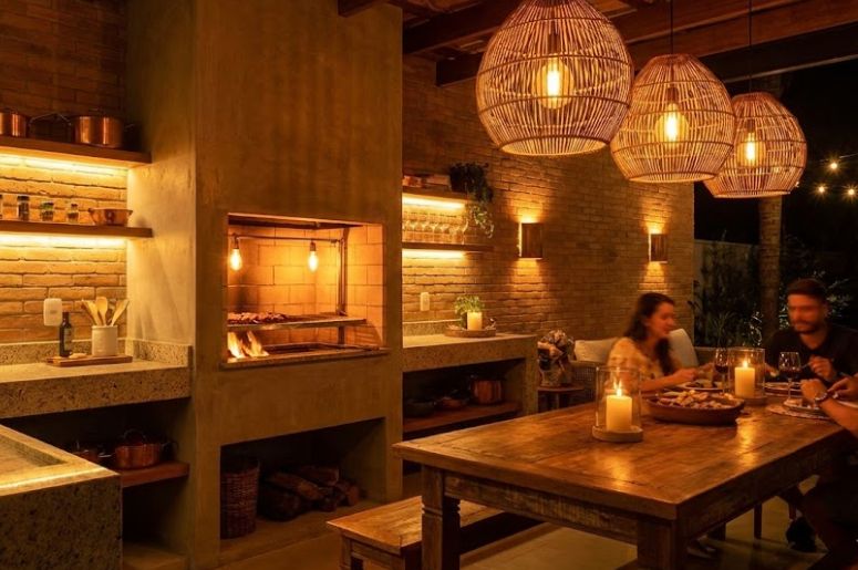 &aacute;rea de churrasqueira com ilumina&ccedil;&atilde;o 