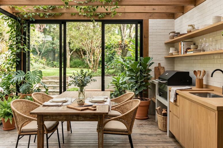 Casa com &aacute;rea gourmet moderna