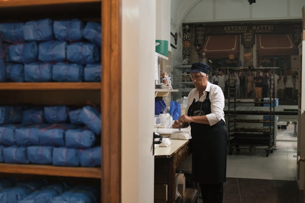 Antonio Mattei & the Cantucci factory