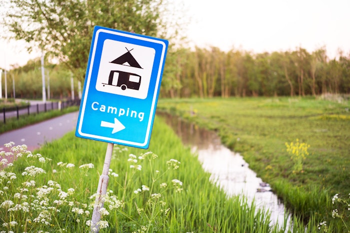 Skilt til campingplads