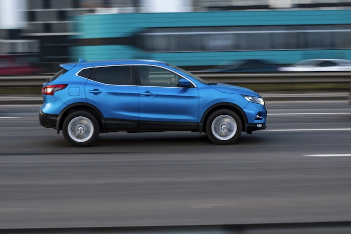 Blå Nissan Qashqai