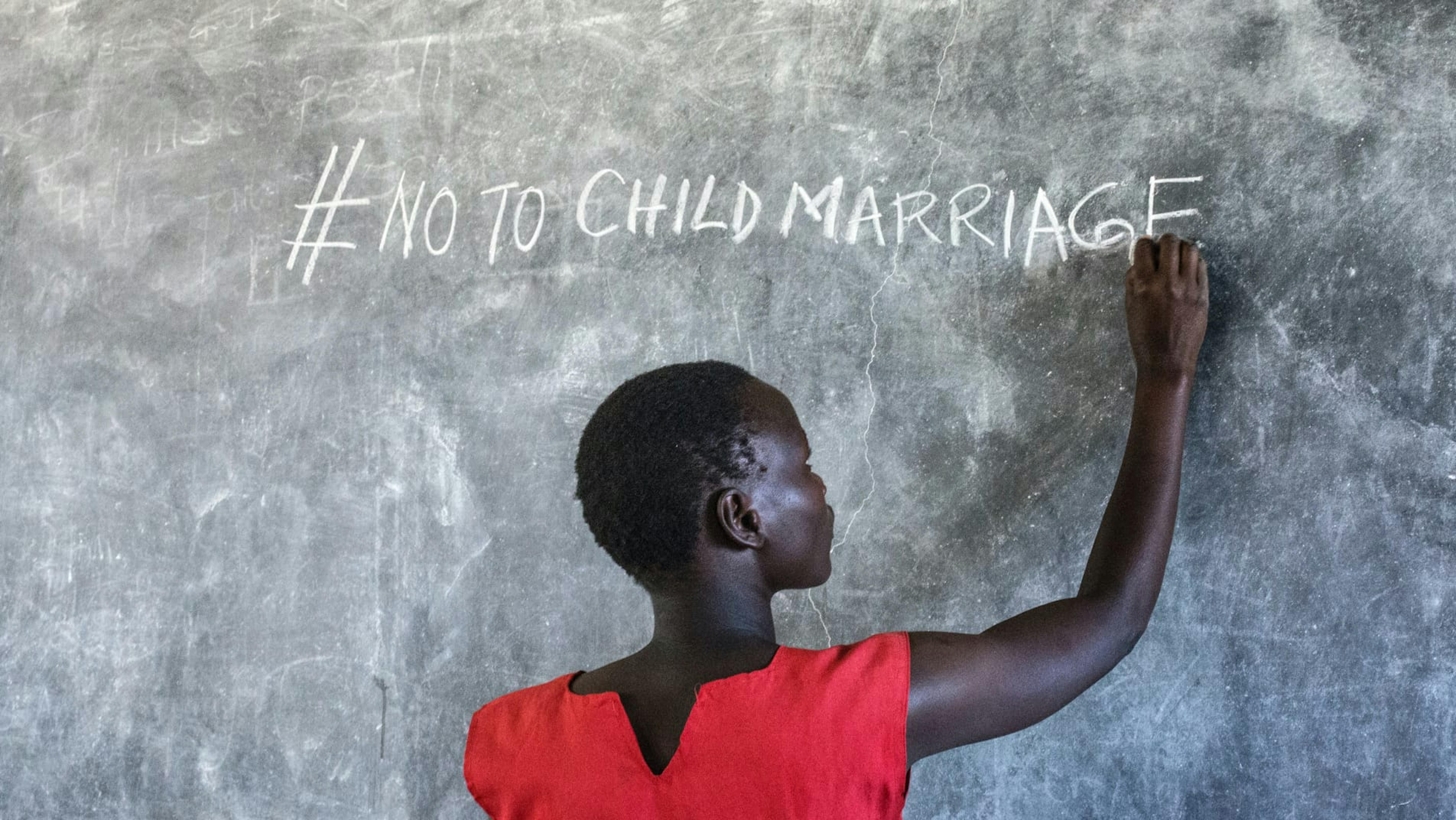 Uganda, la giovane F.Harriet da poco tornata nella sua classe, è stata salvata da un matrimonio forzato.