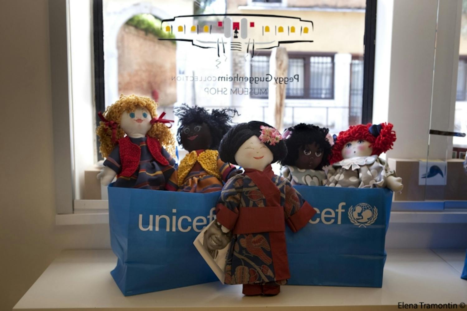 Le Pigotte dell’UNICEF al Bookshop della Collezione Peggy Guggenheim di Venezia