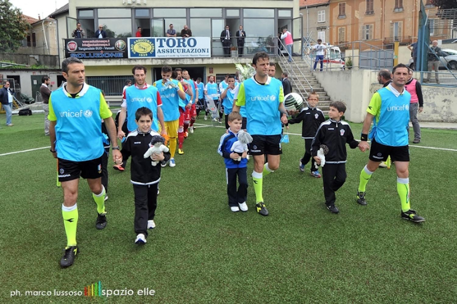 Pro Vercelli e Carpi in campo per solidarietà