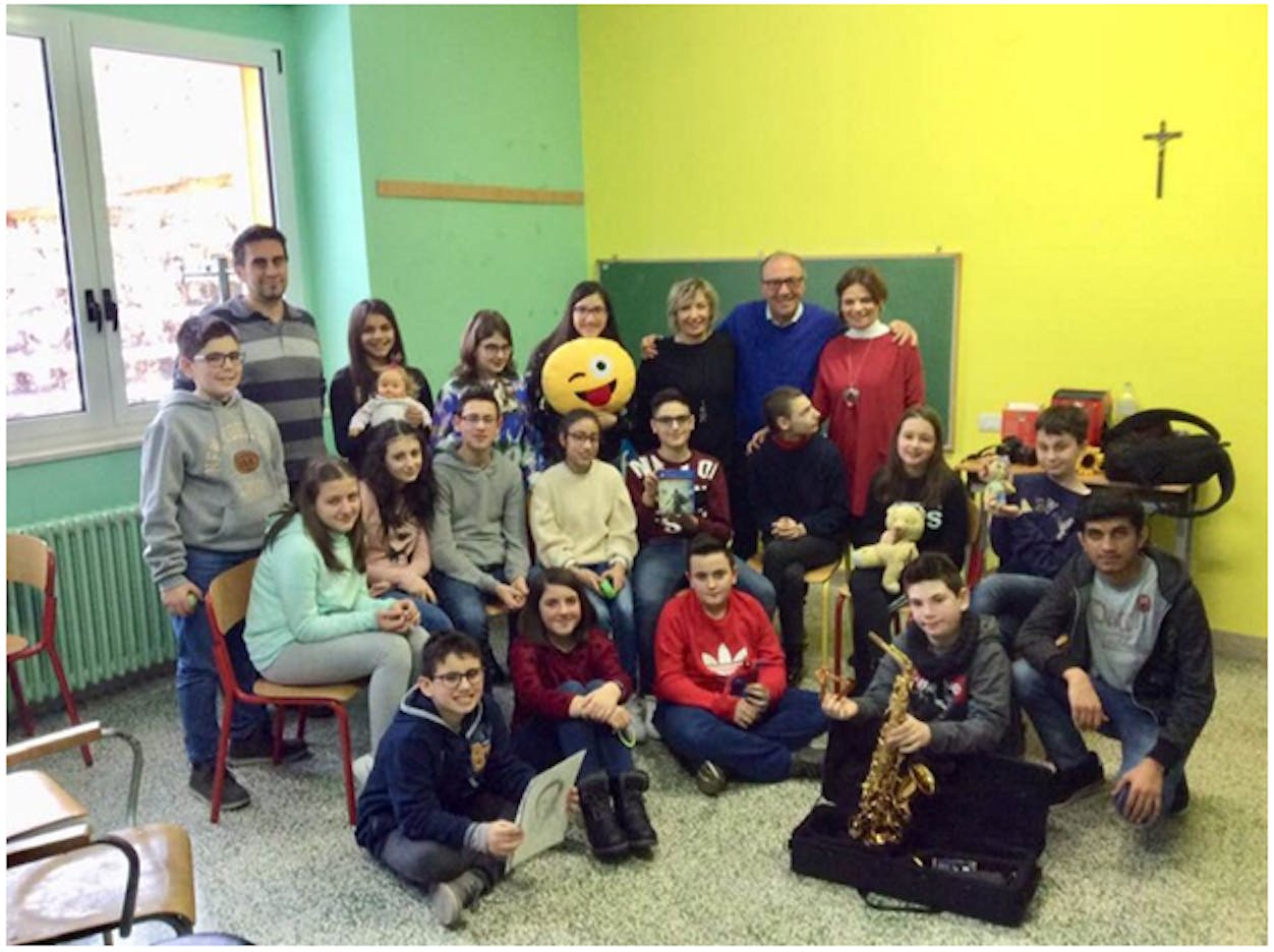 La scuola media di Rapone con Mario Coviello, Angelo Summa, Sabrina Fezzuoglio, Mirella Pierri e Tina Zappacosta