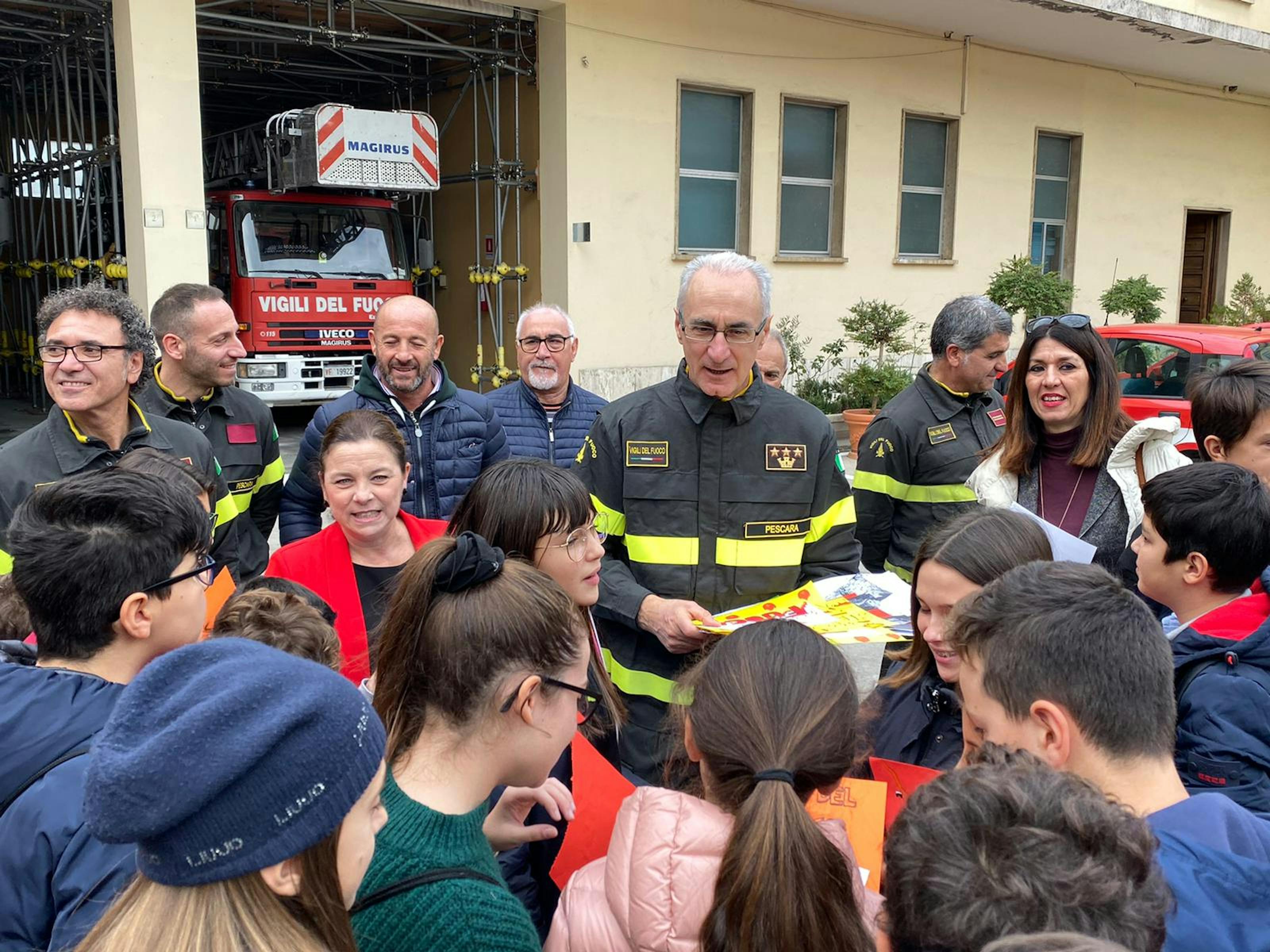 Vigili del Fuoco e Comitato UNICEF di Pescara insieme per difendere i diritti dei bambini nella Giornata Mondiale dell'Infanzia