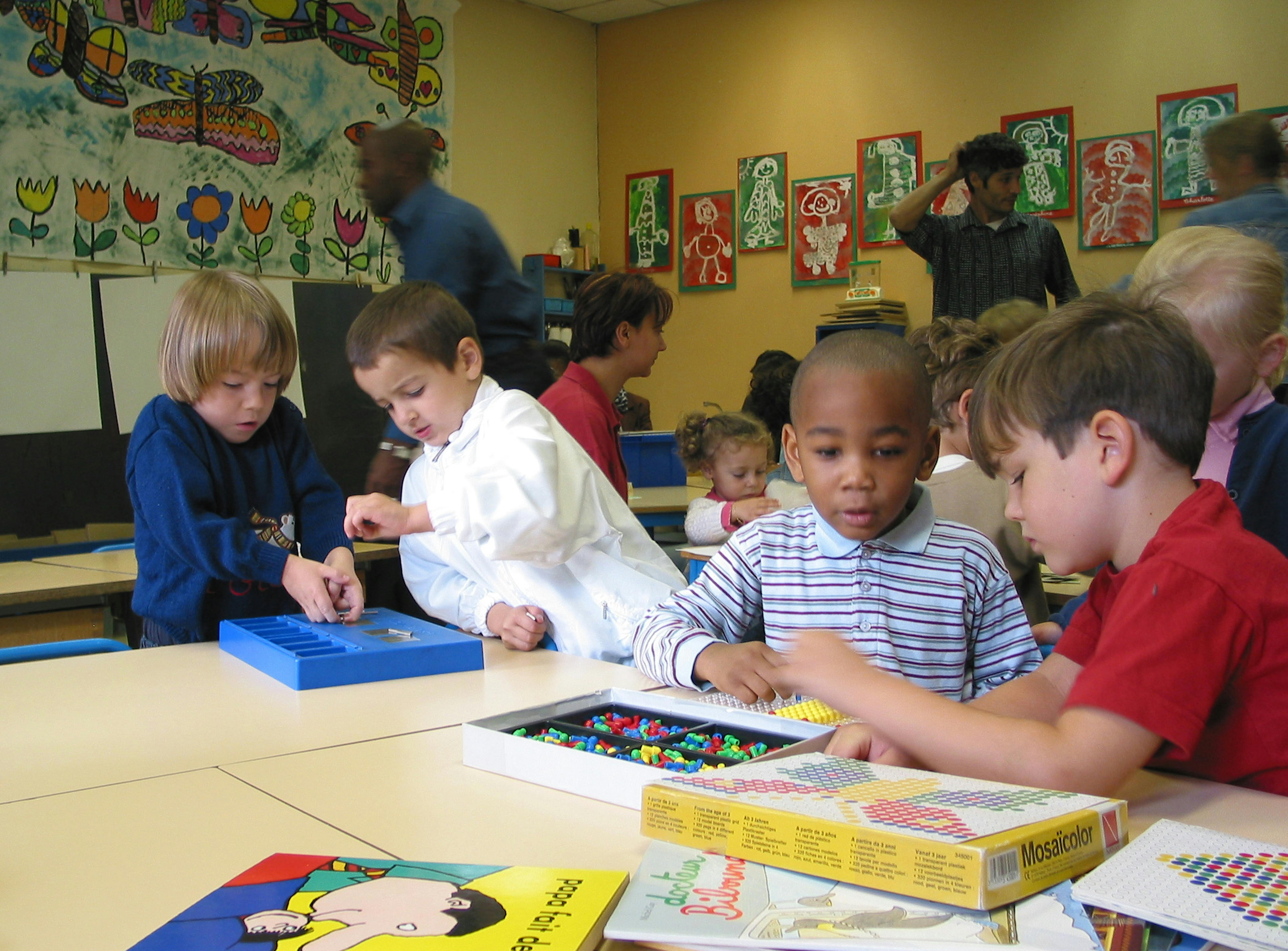 Sui banchi di una scuola multietnica