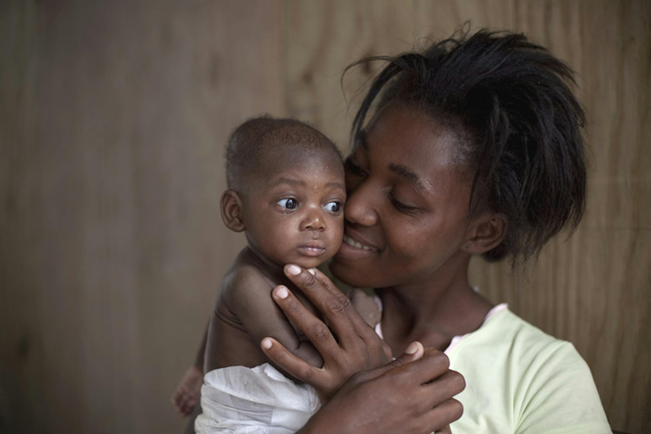 Bambini di Haiti in un campo per sfollati - ©UNICEF/NYHQ2010-1269/Ramoneda