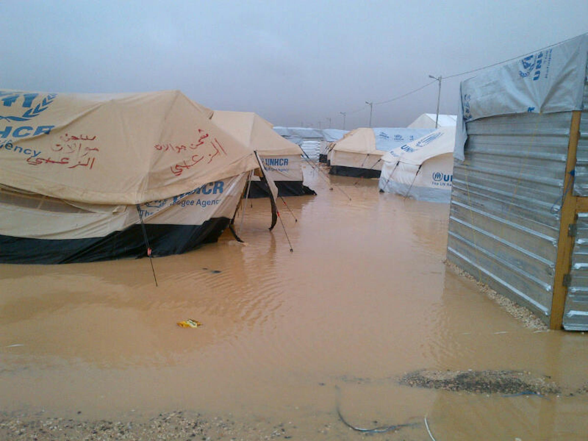 Il campo di Zaatari, nel nord della Giordania, allagato dalle piogge torrenziali dei giorni scorsi - ©UNICEF Giordania/2013