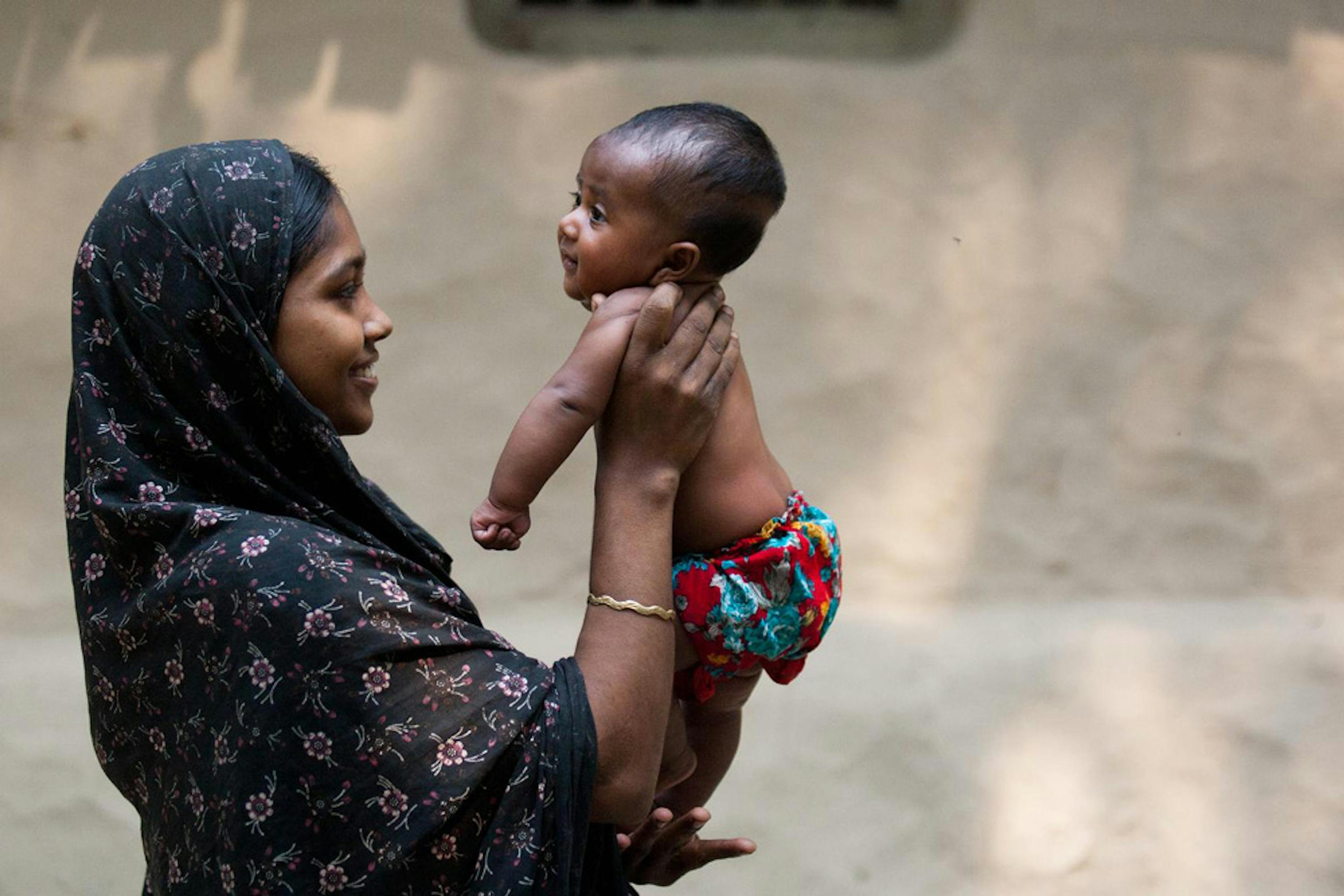 Madre e figlio, Bangladesh - ©UNICEF Bangladesh/2013-0458/Habibul Haque