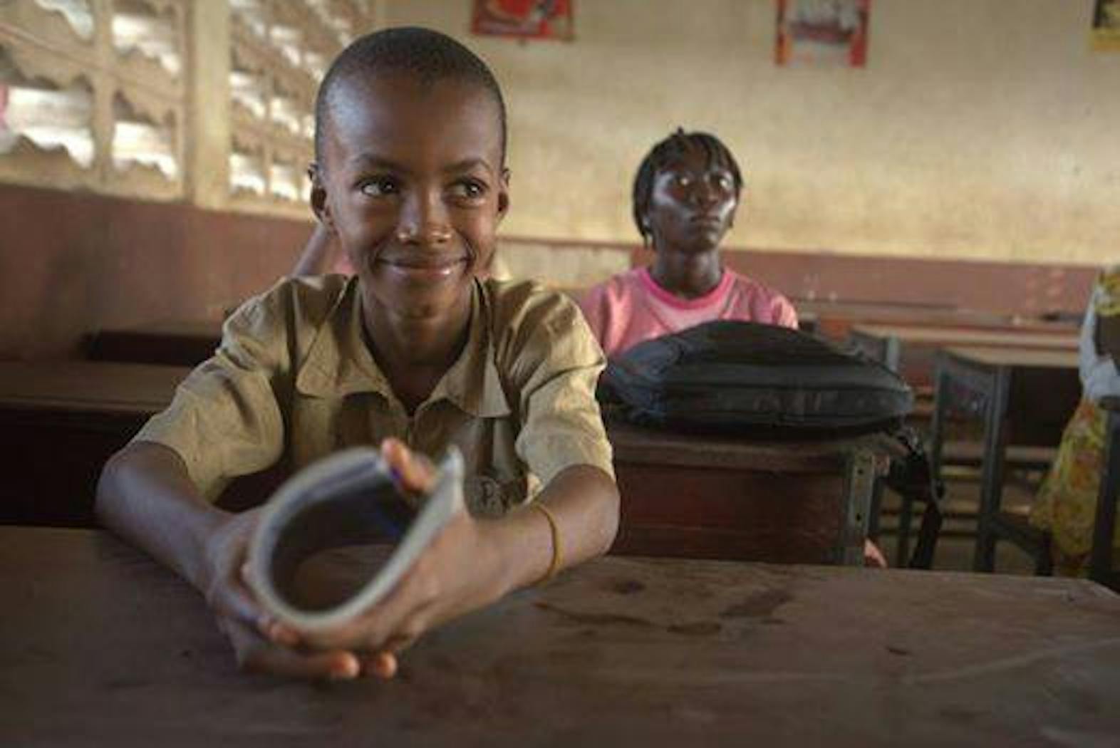 Un'immagine di un'aula scolastica in Guinea. Nel paese africano le scuole hanno riaperto il 19 gennaio 2015, dopo mesi di chiusura per prevenire contagi di Ebola - ©UNICEF Guinea