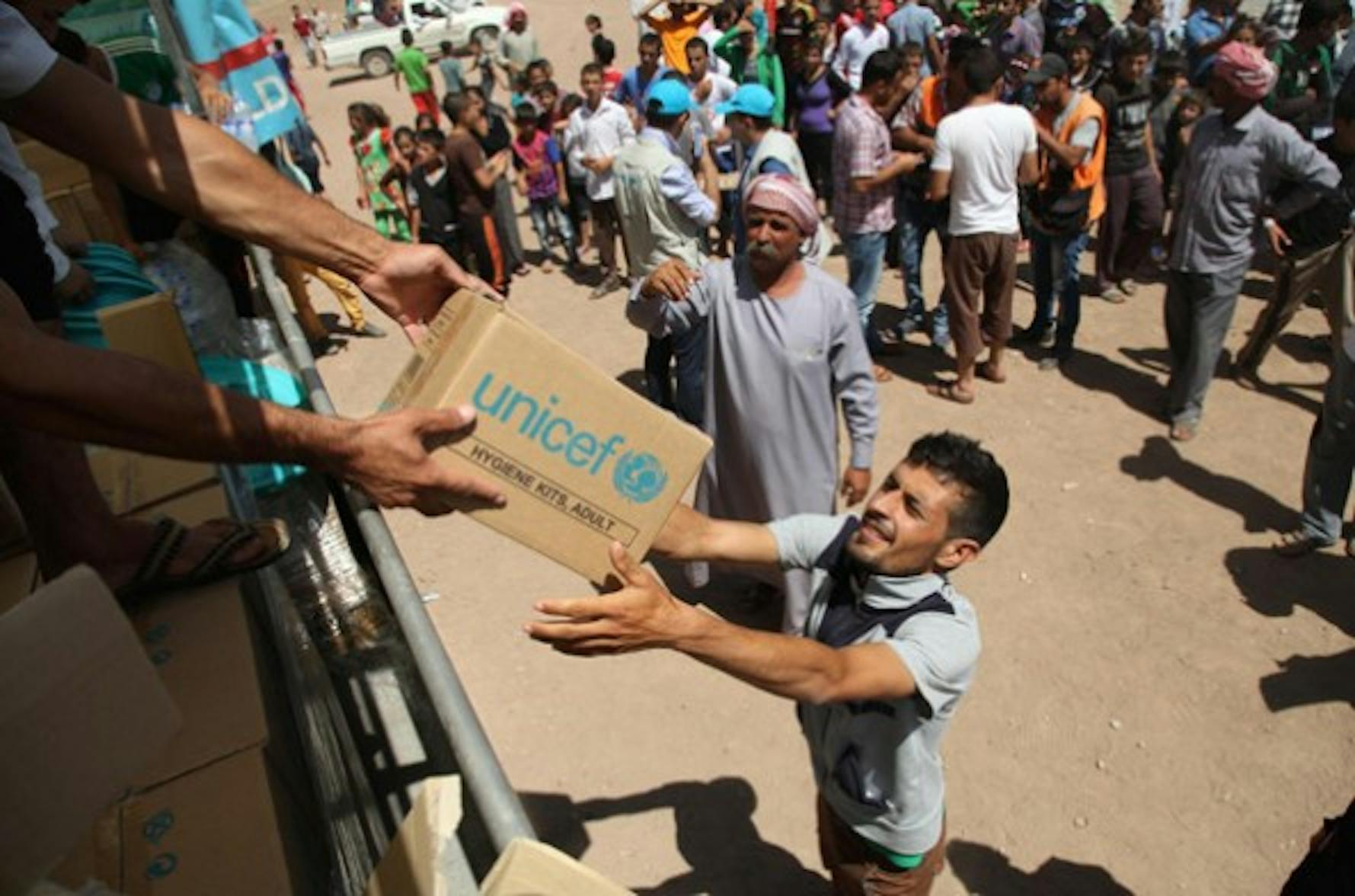 Un'immagine di aiuti UNICEF agli sfollati Yazidi nel nord dell'Iraq - ©UNICEF 