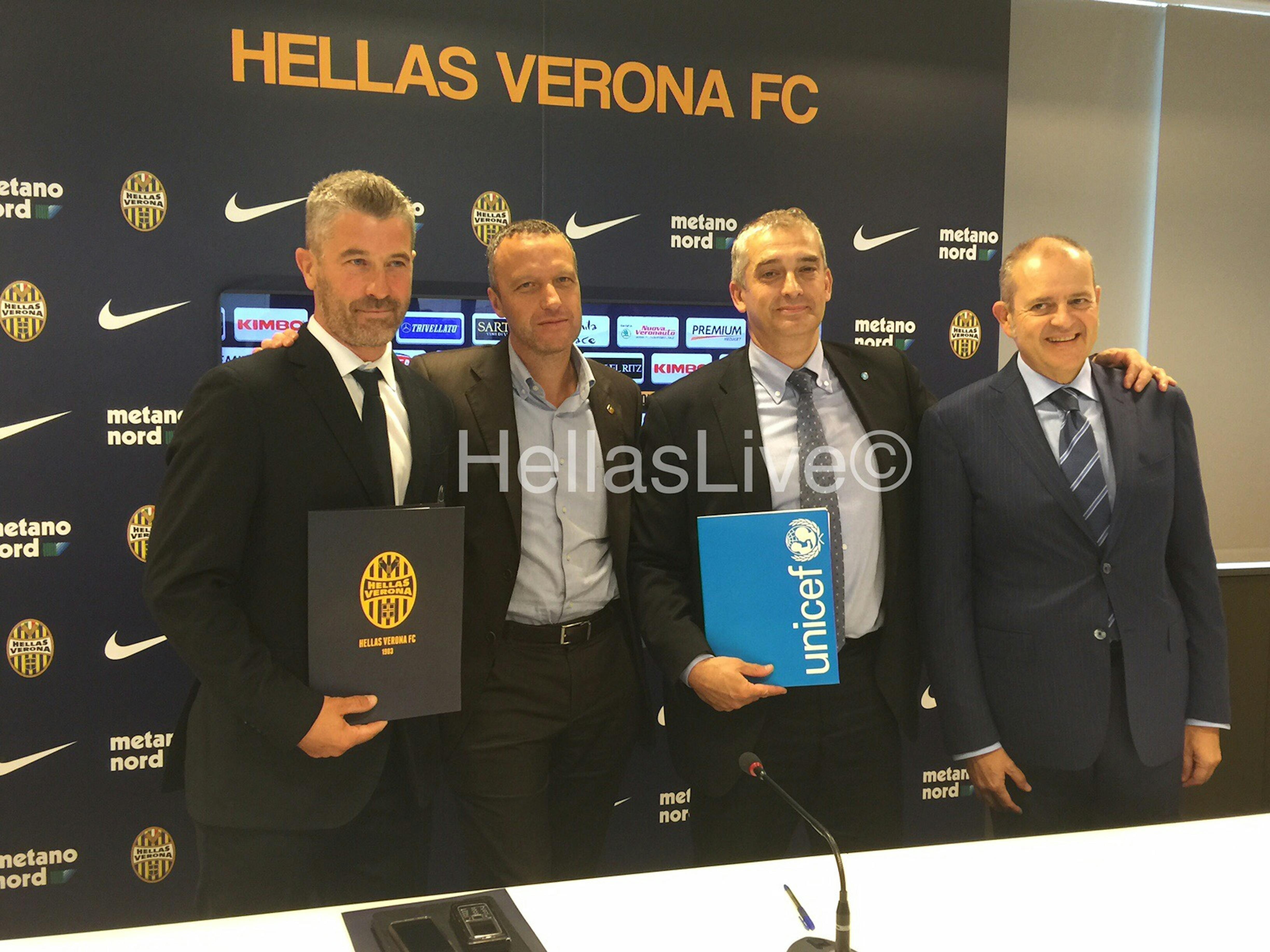Il DG dell'Hellas Verona Giovanni Gardini, il sindaco di Verona Flavio Tosi e il DG dell'UNICEF Italia Paolo Rozera - ©Hellas Verona/2015