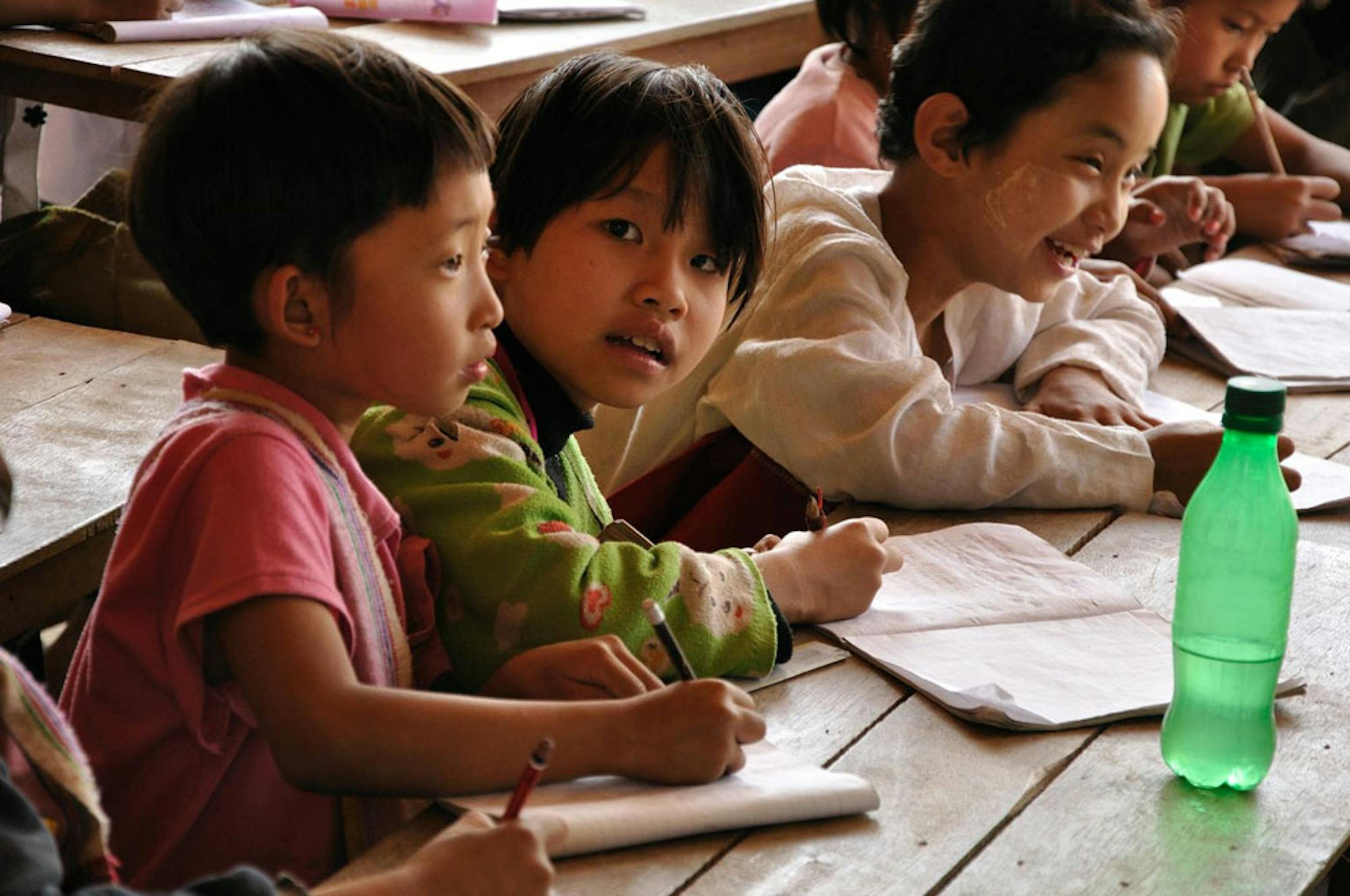 ©UNICEF Myanmar/2012-0006/Hlaing Moe