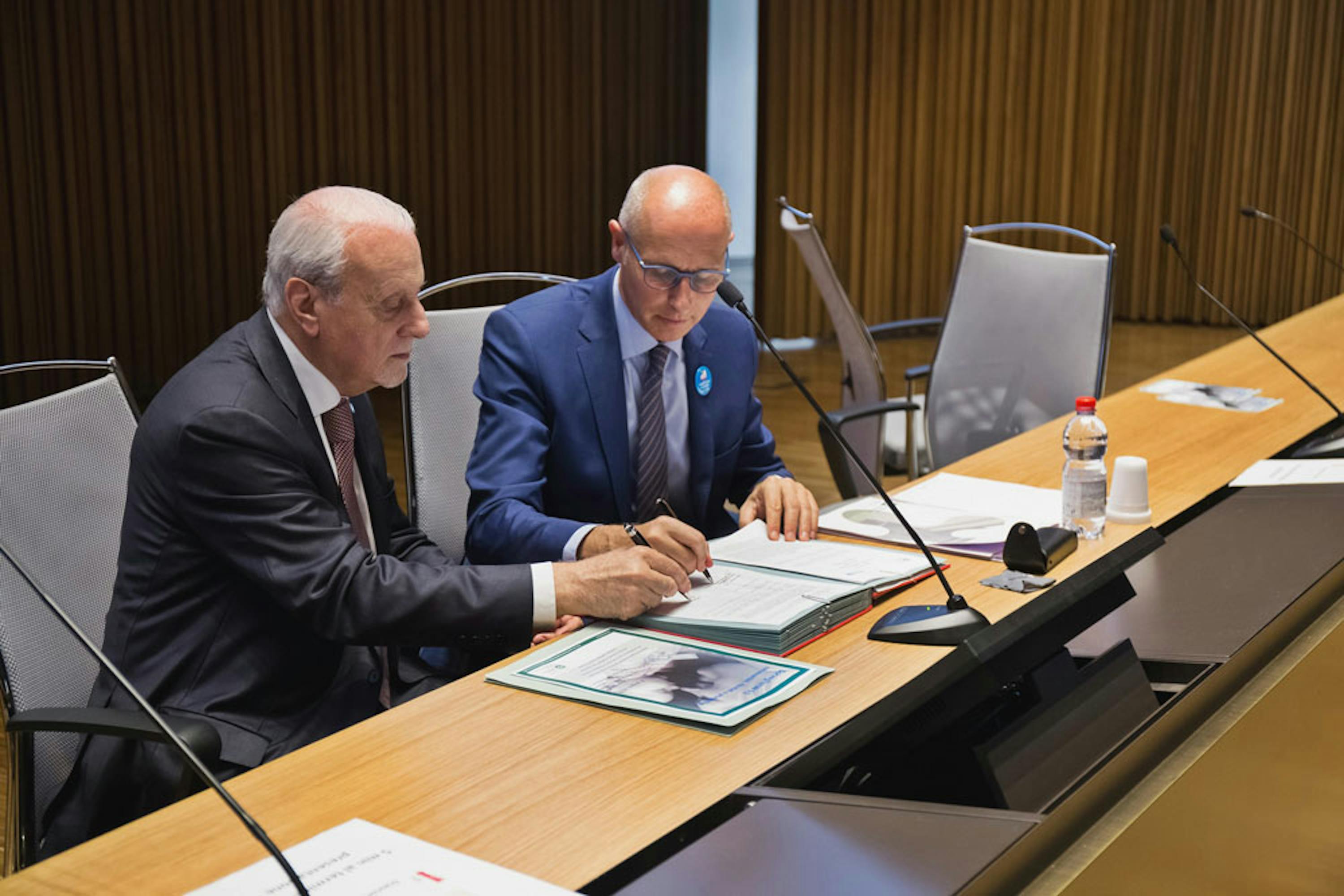 Il presidente dell'UNICEF Italia Giacomo Guerrera (sin.) e Marco Bosio, d.g. dell'ATS Milano - ©Marco Bargigia