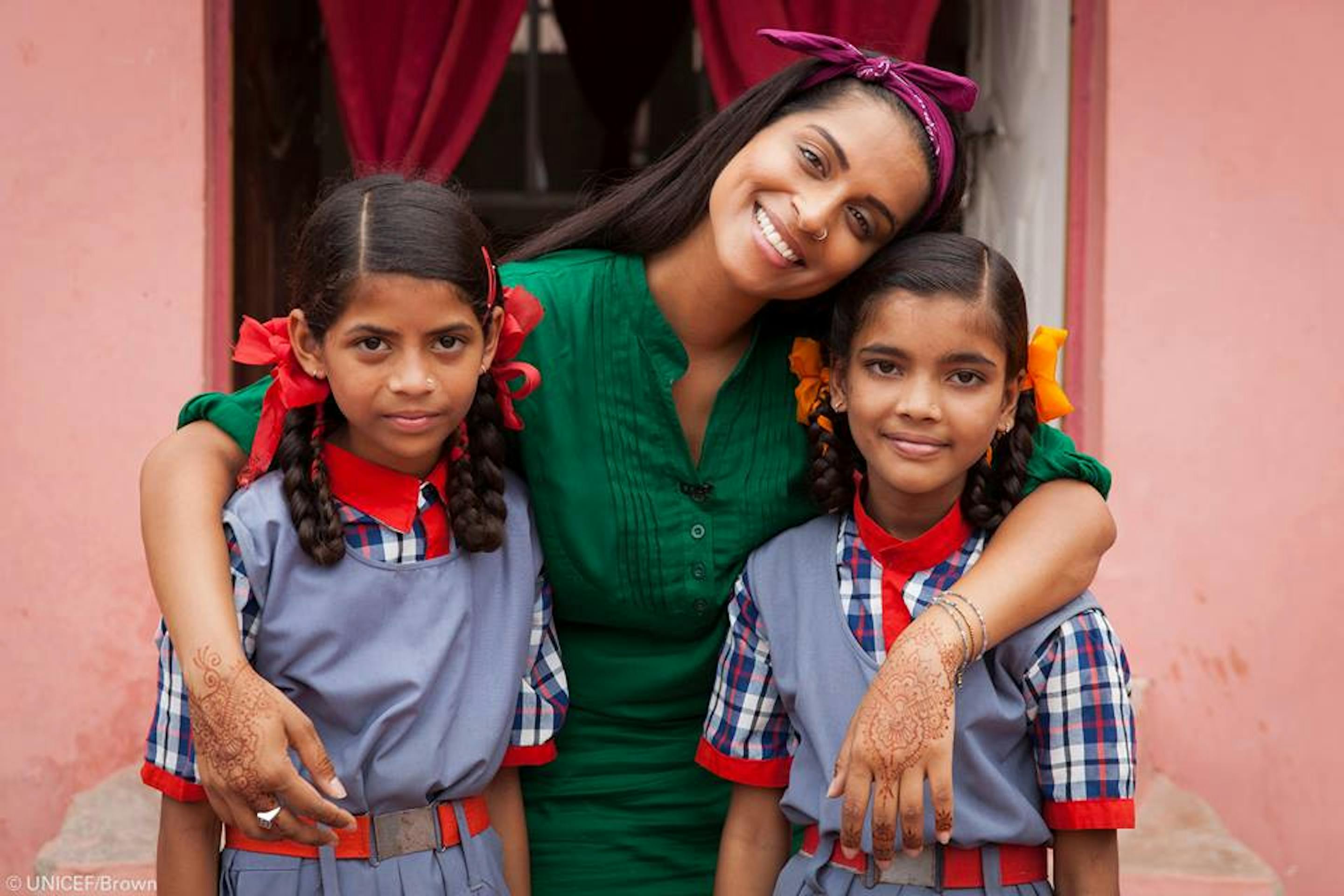 Lilly Singh nel corso della sua recente missione in India - ©UNICEF/Brown