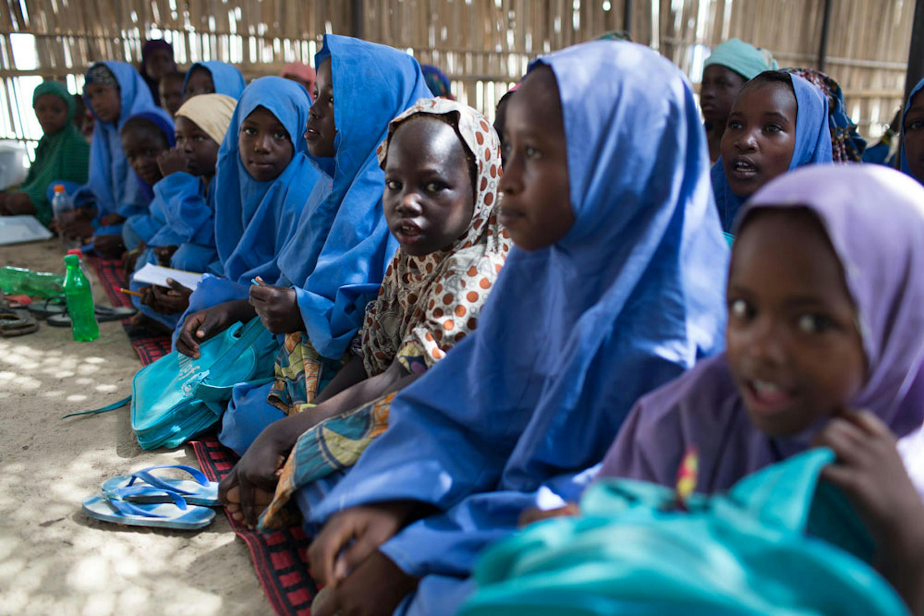 Bambine di una scuola di Maiduguri (Nigeria) - ©UNICEF/UN0126508/Bindra