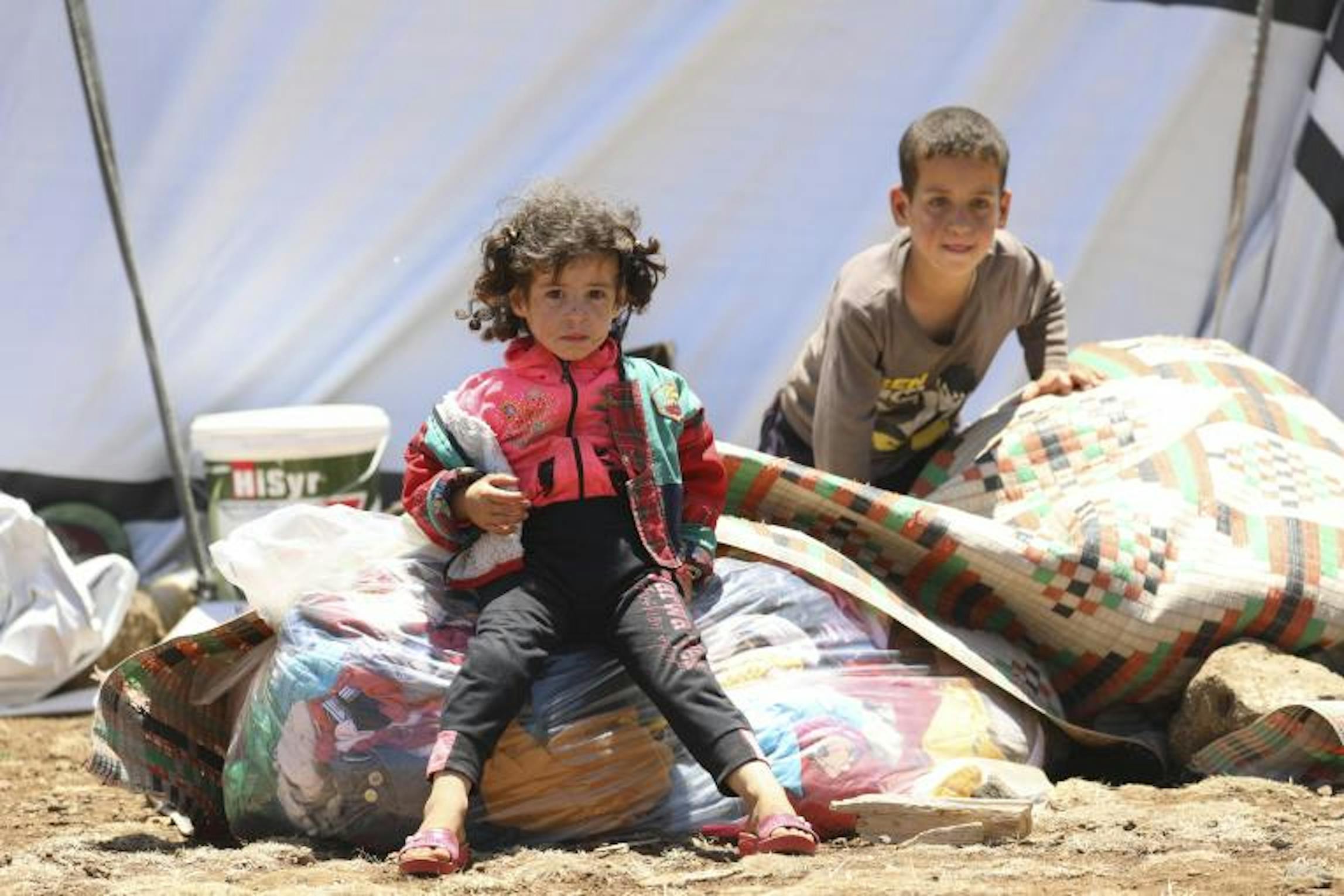 Una famiglia evacuata da Dera'a, nel sud della Siria - ©UNICEF/Alaa Al-Faqir