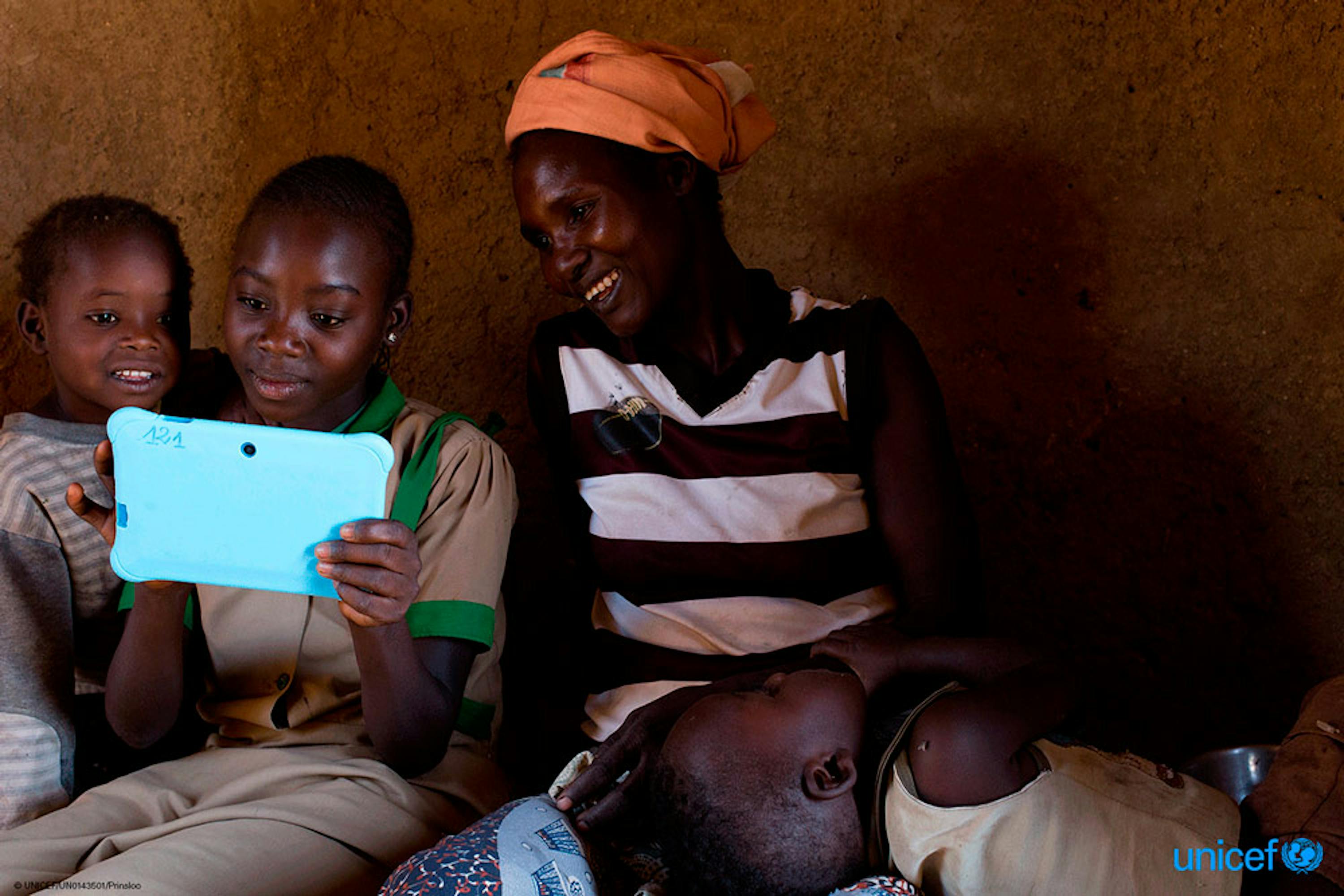 © UNICEF/UN0276572/