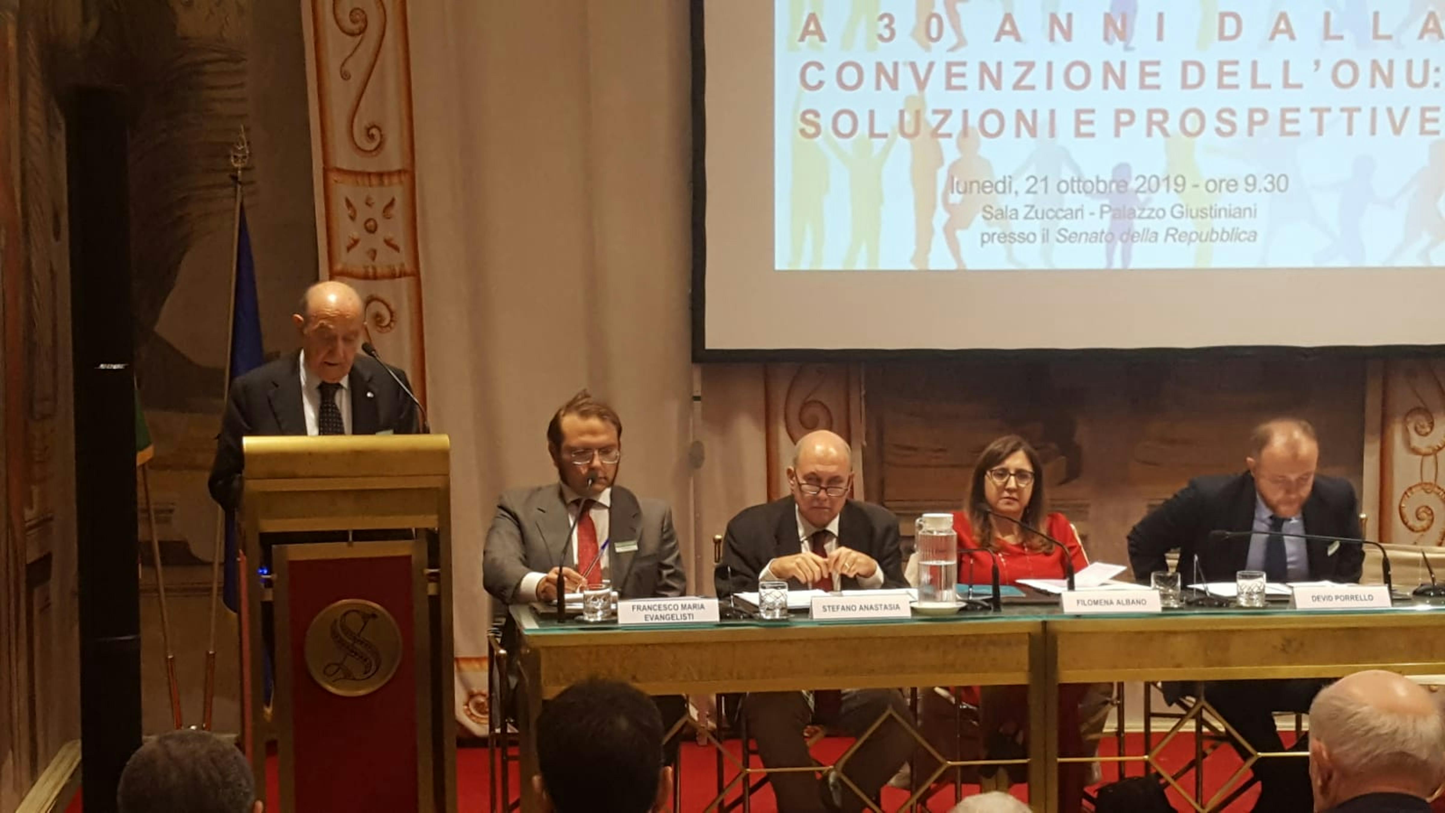 Un momento dell'intervento del presidente dell'UNICEF Italia Francesco Samengo al convegno sul trentennale della Convenzione sui diritti dell'infanzia al Senato - ©UNICEF Italia/2019/L.Bellini