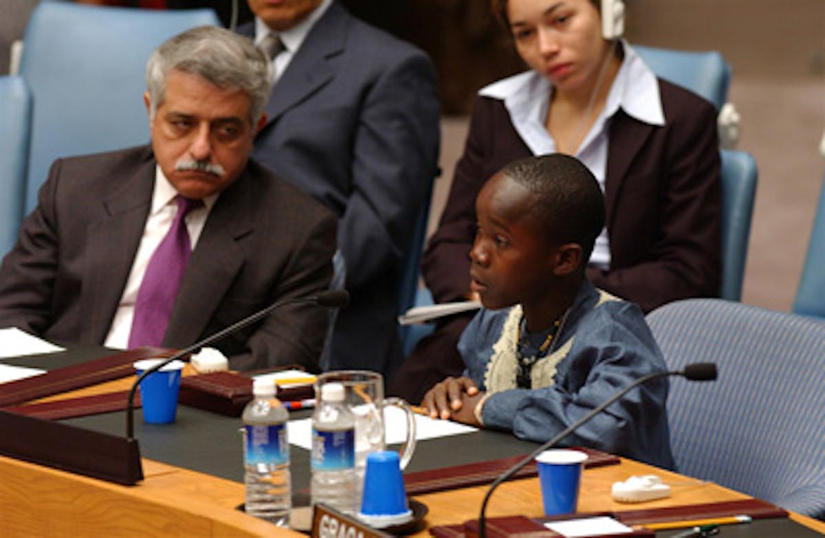 Wlmot, 16 anni, delegato della Liberia, ha portato al Consiglio di Sicurezza la sua testimonianza sull'impatto della guerra sui bambini - ©UNICEF/HQ02-0105/S.Markisz