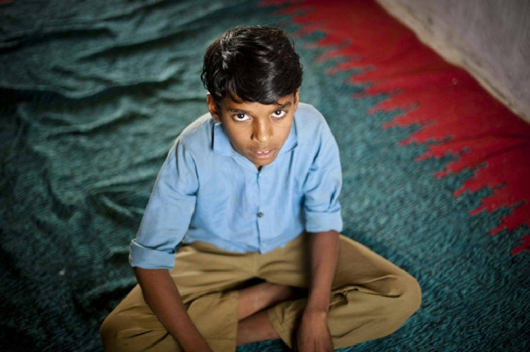 Mukesh, il bambino protagonista di questa storia - ©UNICEF India/2011/N.Hallen