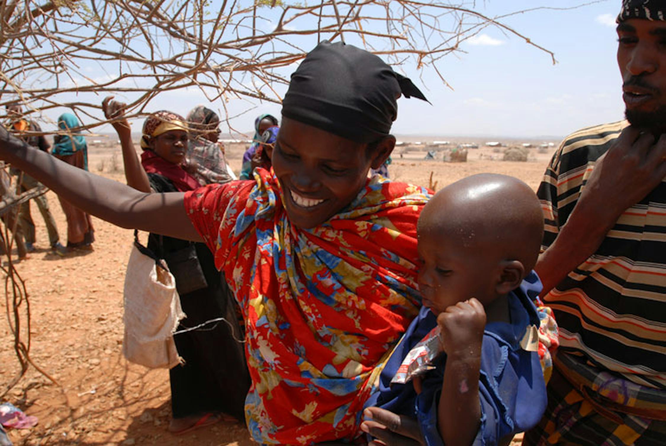 Taakow, la donna protagonista di questa storia, con il suo bambino subito dopo la vaccinazione - ©UNICEF Etiopia/2011/Lemma