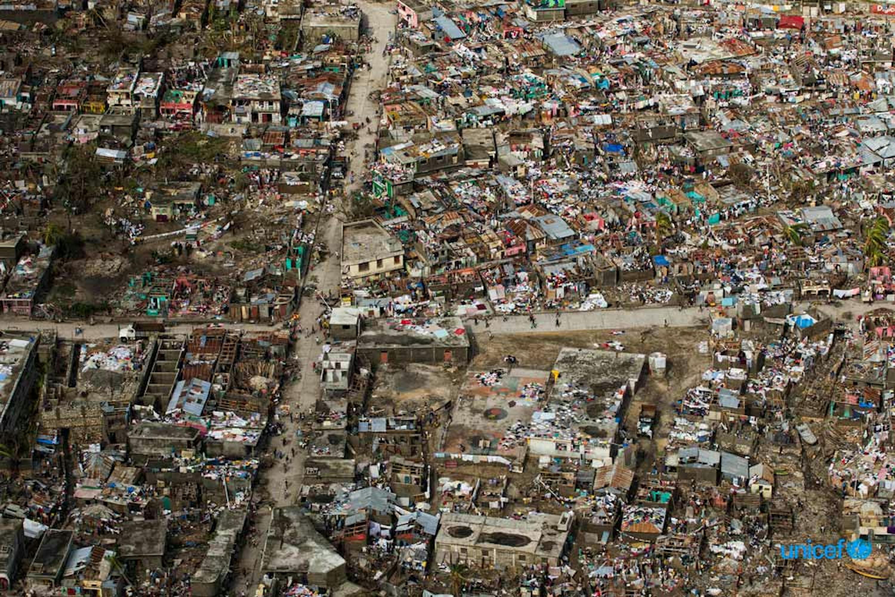 © UNICEF/UN034980/Abassi, UN-MINUSTAH