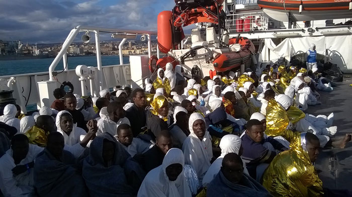 La nave Gregoretti della Guardia Costiera: in vista il porto di Catania - ©UNICEF Italia/2017/Enrico Noviello