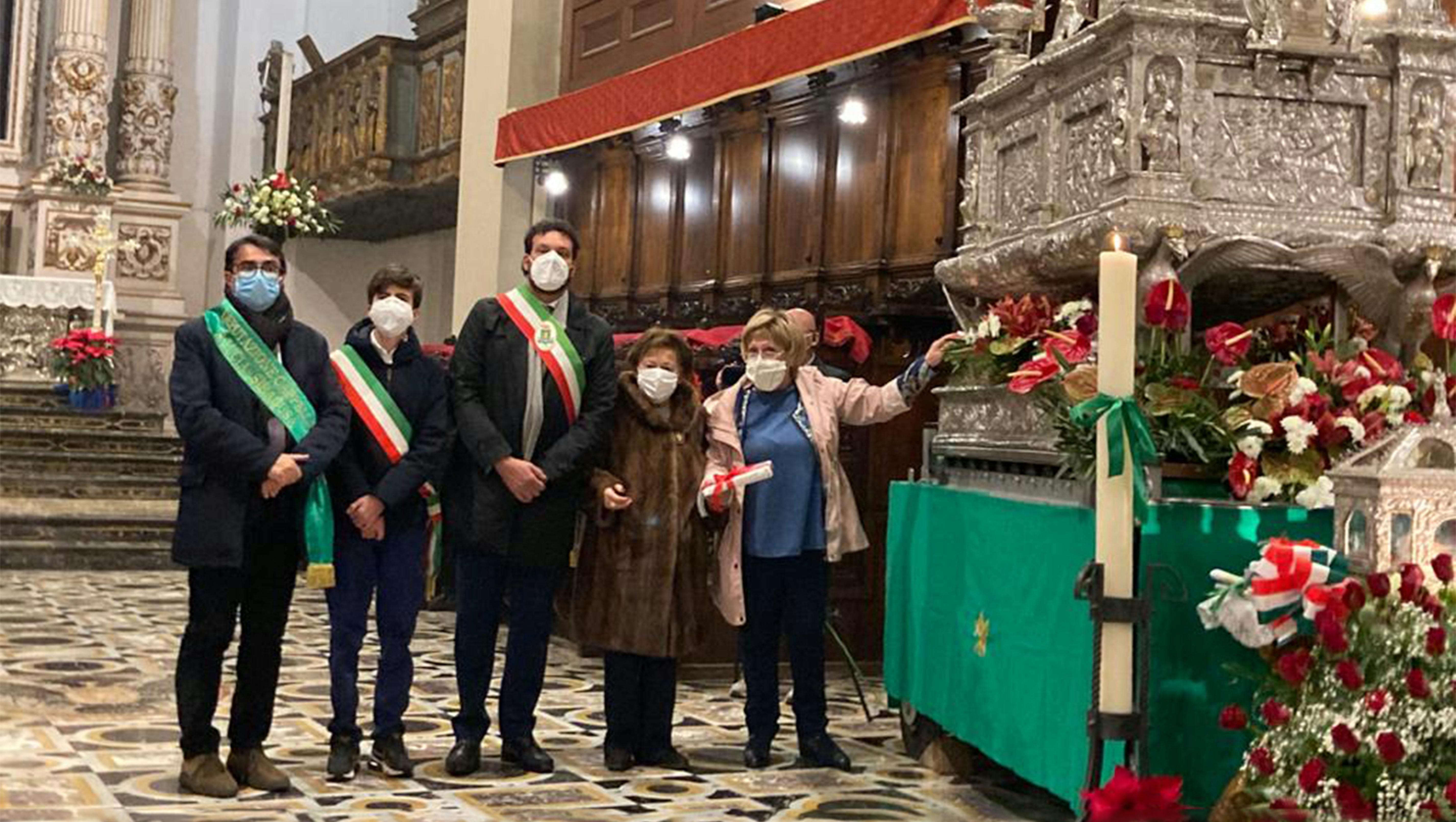 Il nostro Presidente dell'UNICEF Carmela Pace con il sindaco Francesco Italia nella cattedrale di Siracusairalongo, Francesco Italia, Carmela Pace, Pina Cannizzo@2x