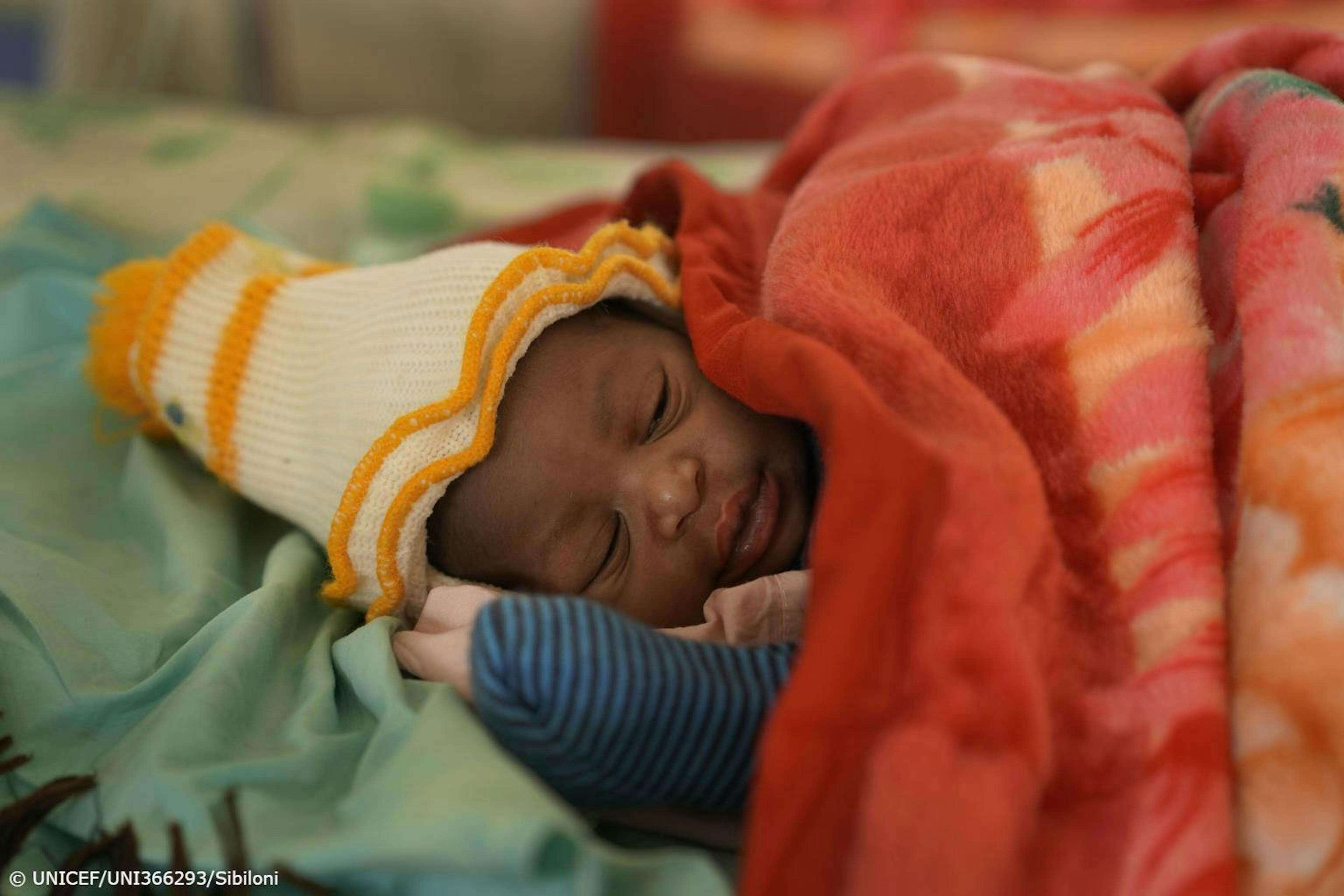 Un bambino nato in Uganda, durante la pandemia di COVID-19.