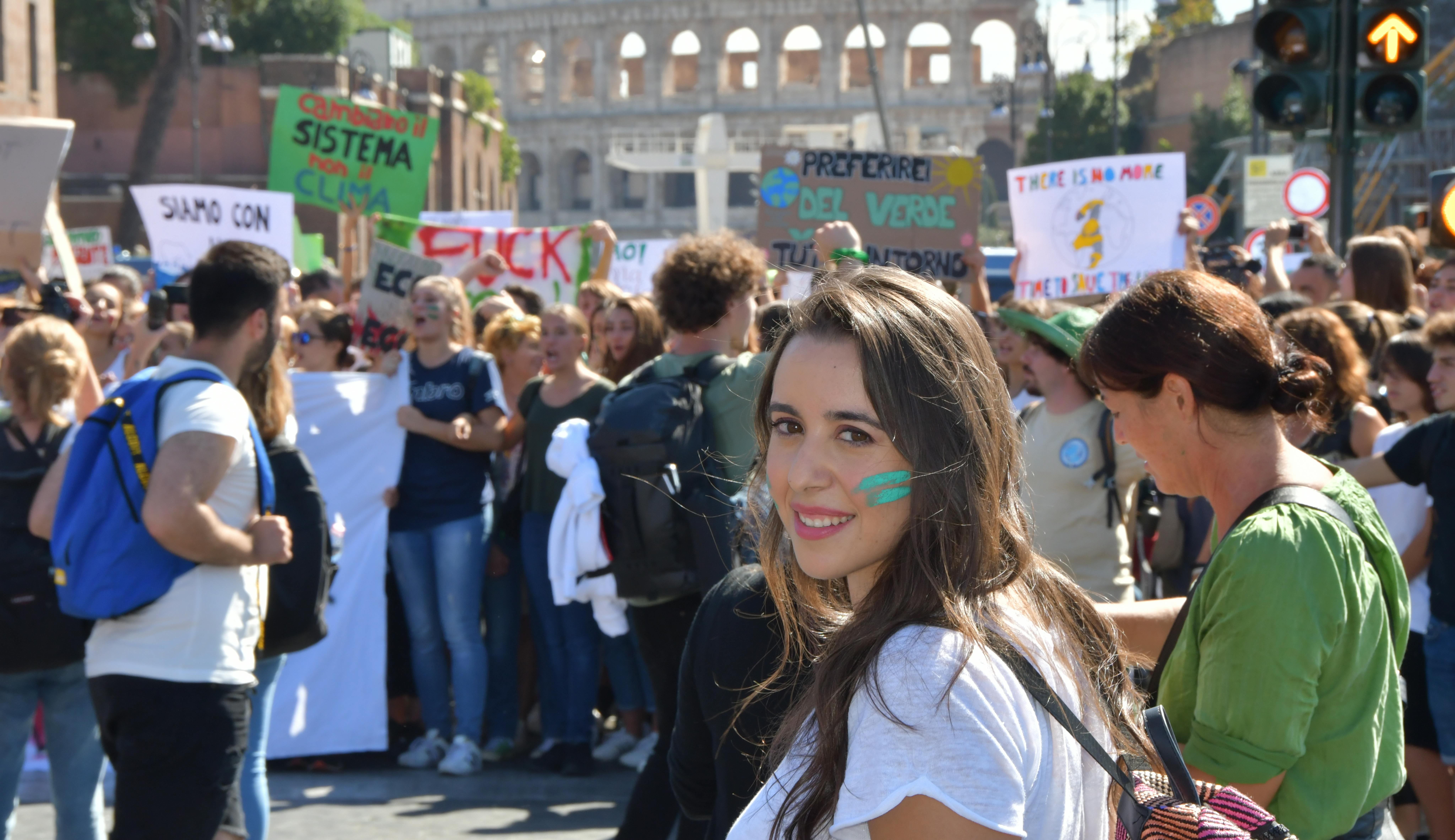 Federica Gasbarro durante la manifestazione Friday for Future a Roma nel 2019