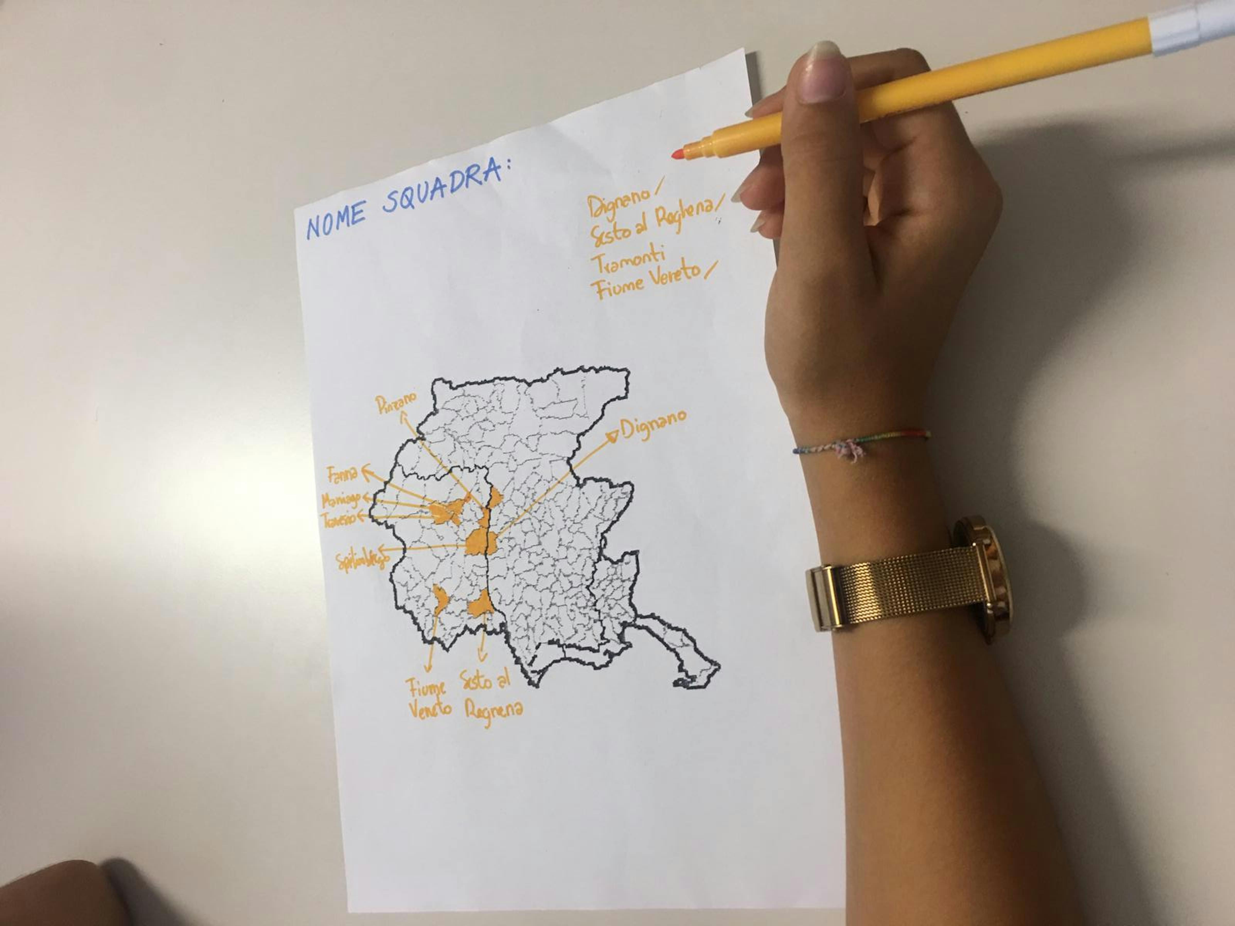 IIS il Tagliamento, una ragazza elabora la propria mappa