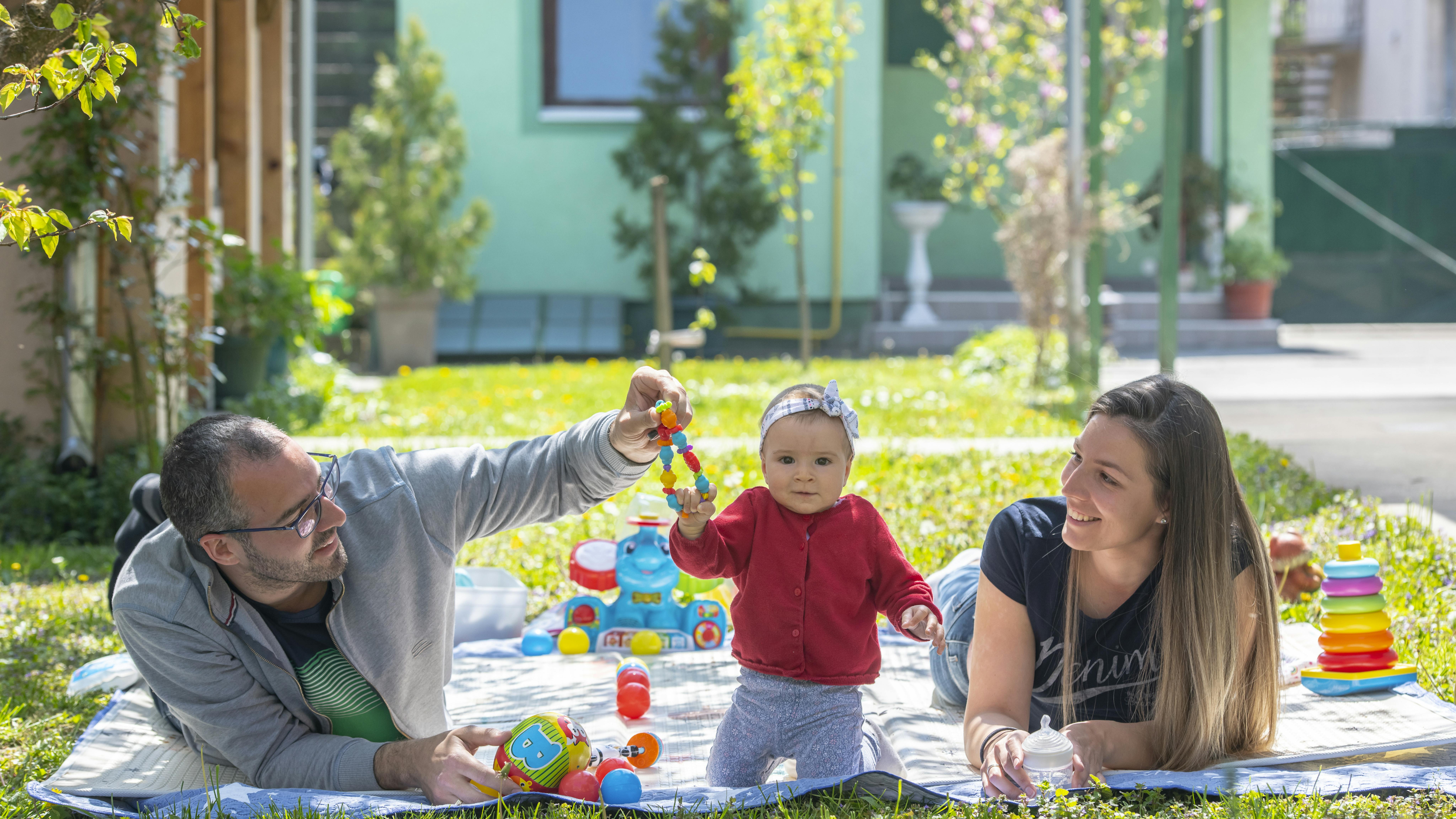 Serbia I coniugi Govorcin a Novi Sad partecipano al programma di sviluppo della prima infanzia Prendersi cura dei caregiver