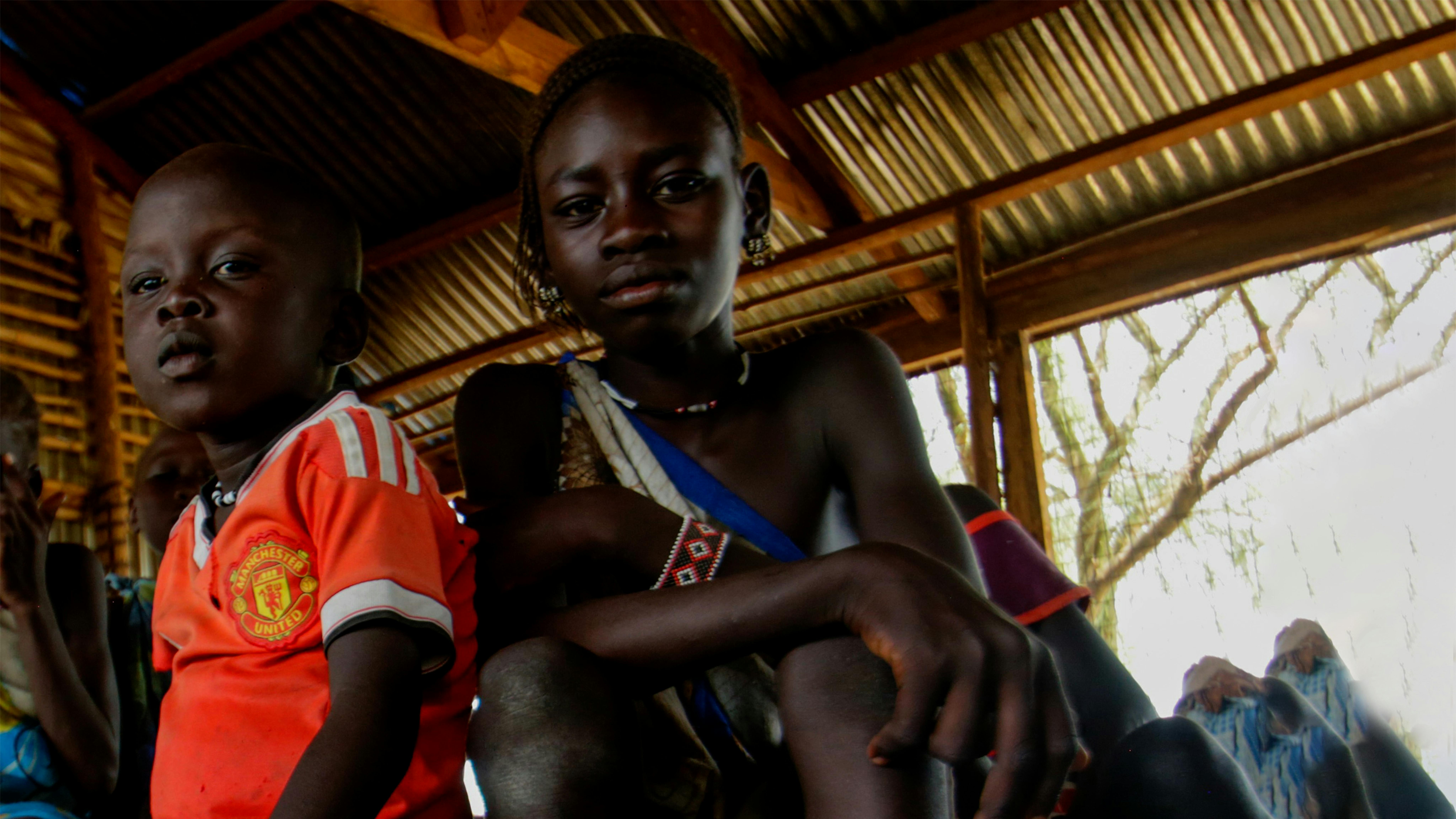 Sud Sudan, Per sfuggire alla violenza, le famiglie fuggono dai loro villaggi, lasciando dietro di sé tutti i loro averi.