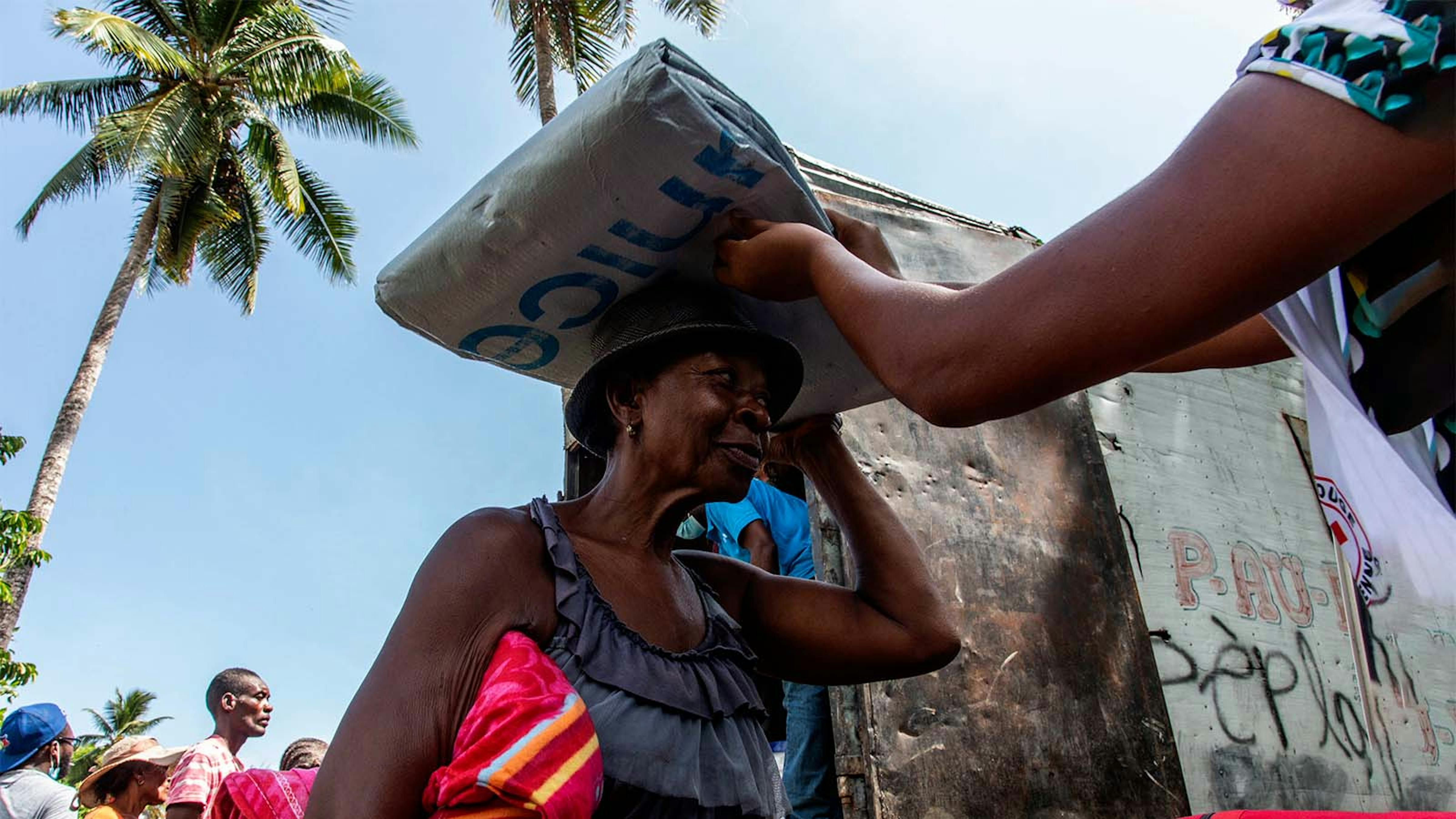 Haiti, distribuzione di aiuti umanitari alle persone coinvolte dal terremoto