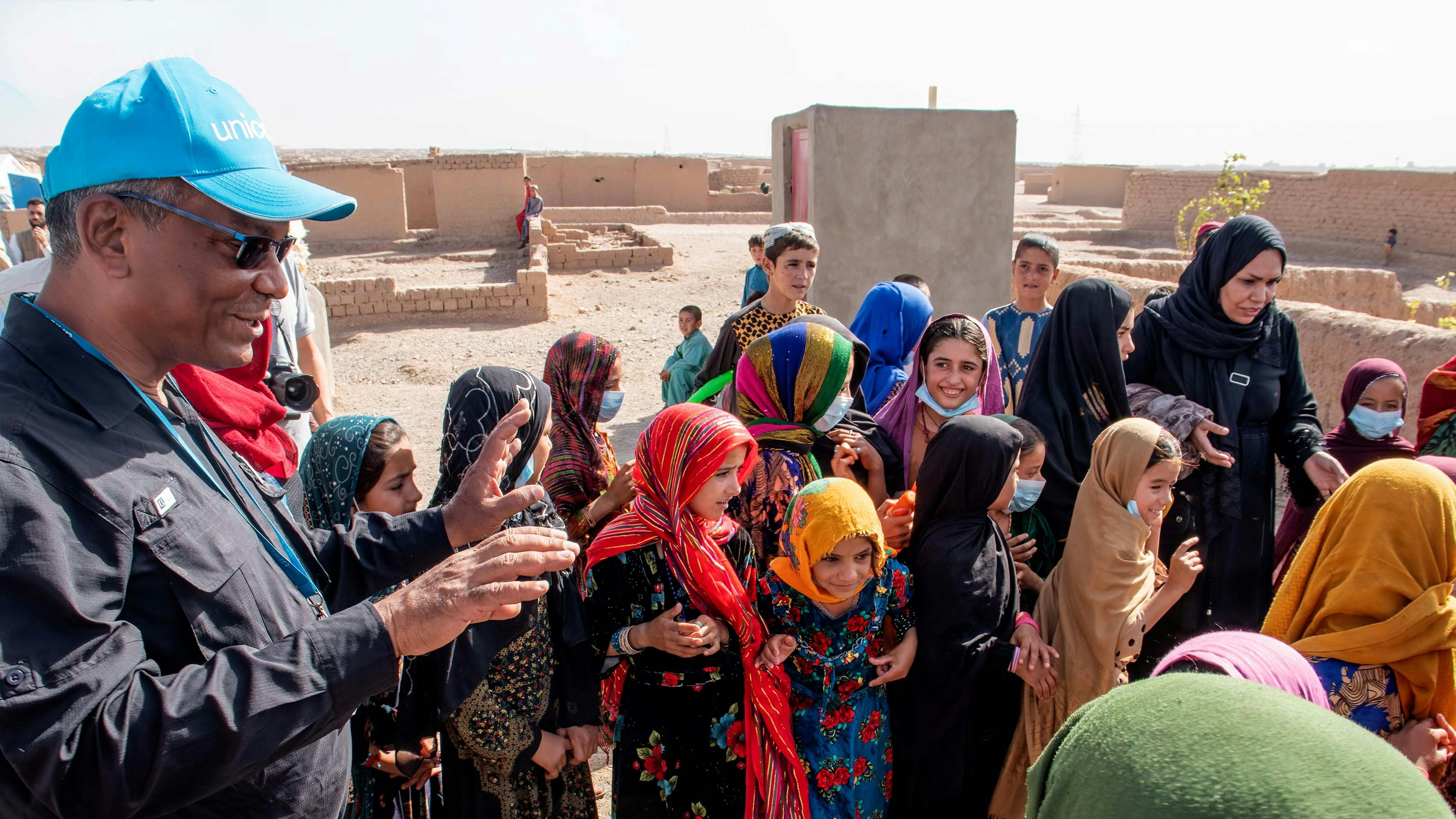 Afghanistan, il rappresnetante UNICEF Herat, Hervé Ludovic De Lys in visita a Herat