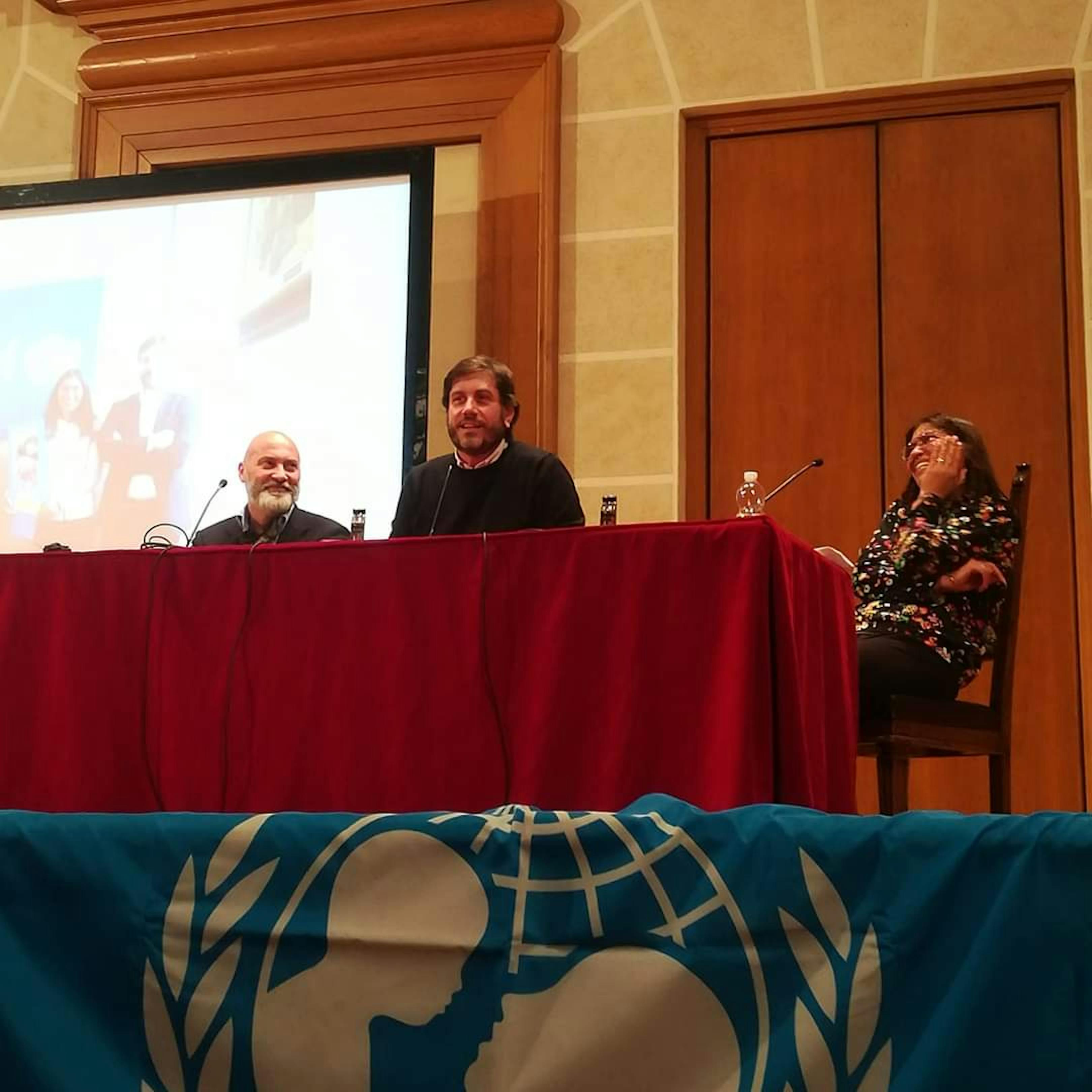 Un momento della presentazione del libro "Maya" a Brescia. L'intervento del Portavoce UNICEF Andrea Iacomini