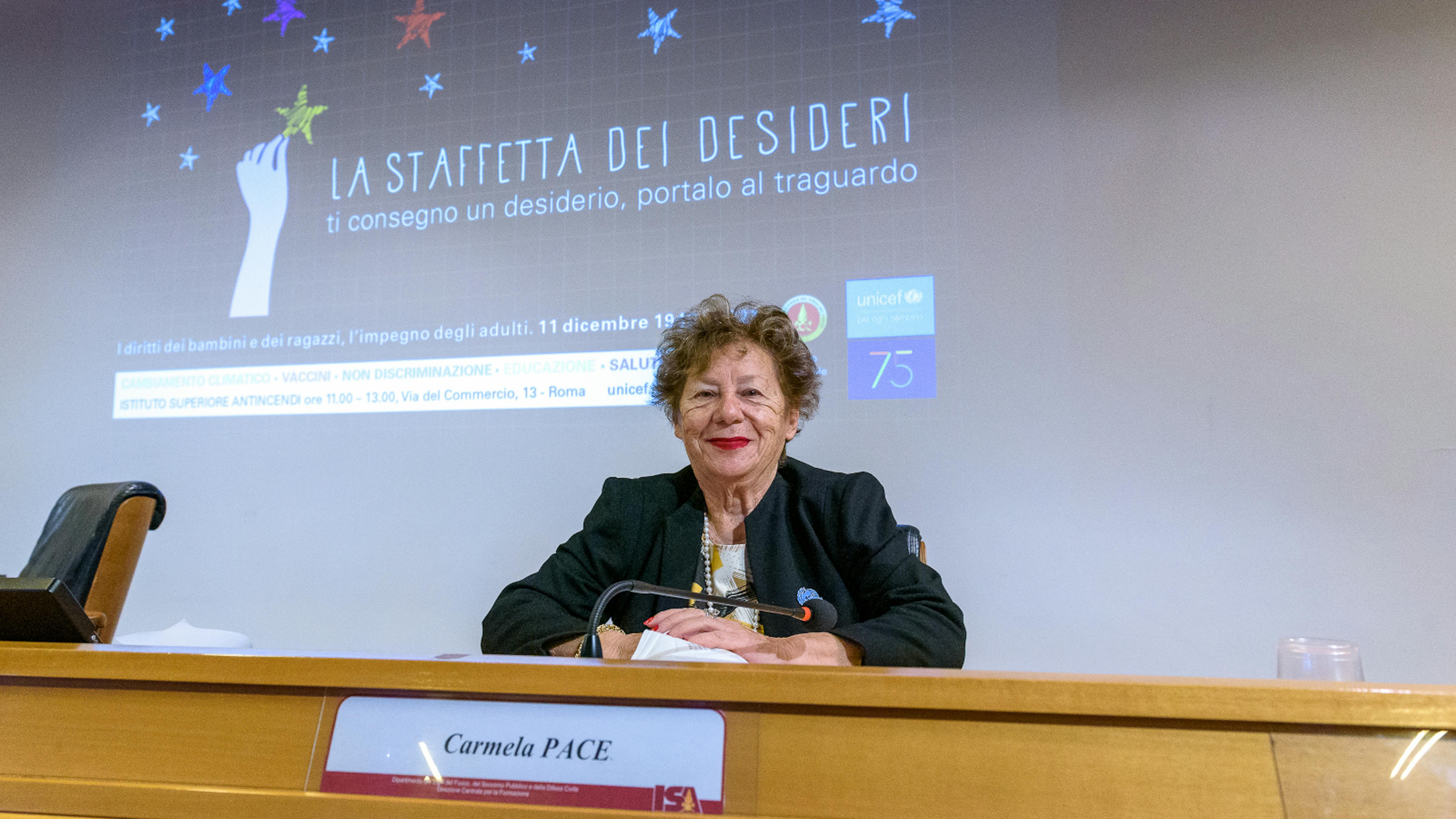 La Presidente dell'UNICEF Italia Carmela Pace in un momento dell'evento de la staffetta dei desideri